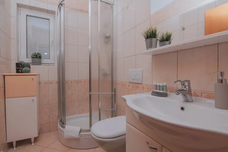 Tolo | One-Bedroom apartment - Image 4