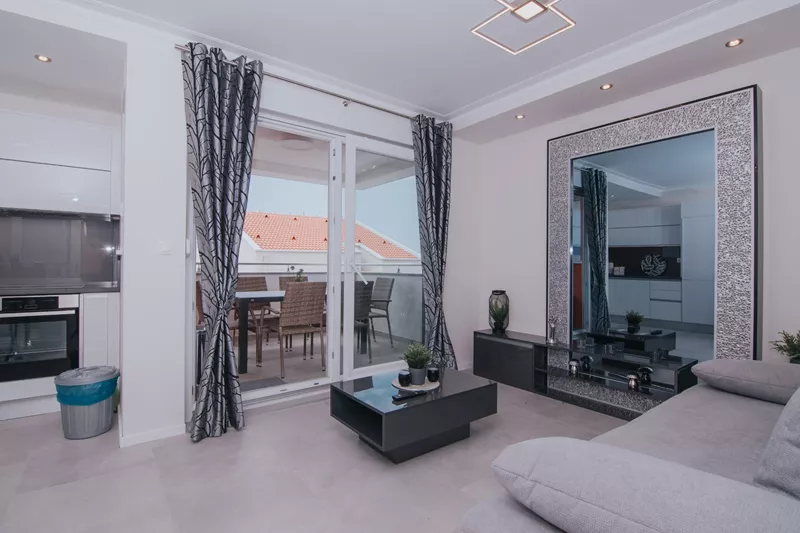 Relax | Three-Bedroom apartment - Image 10