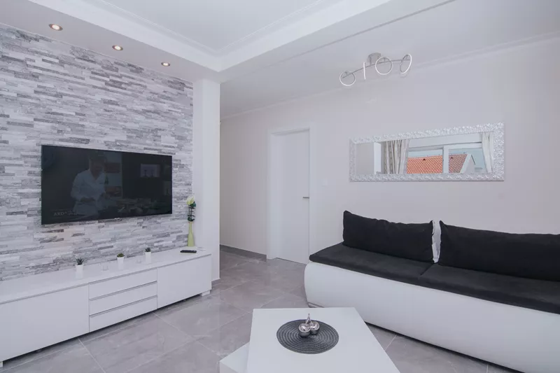Relax | Three-Bedroom apartment - Image 3