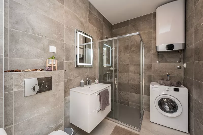 Meteorite | Two-Bedroom apartment - Image 10