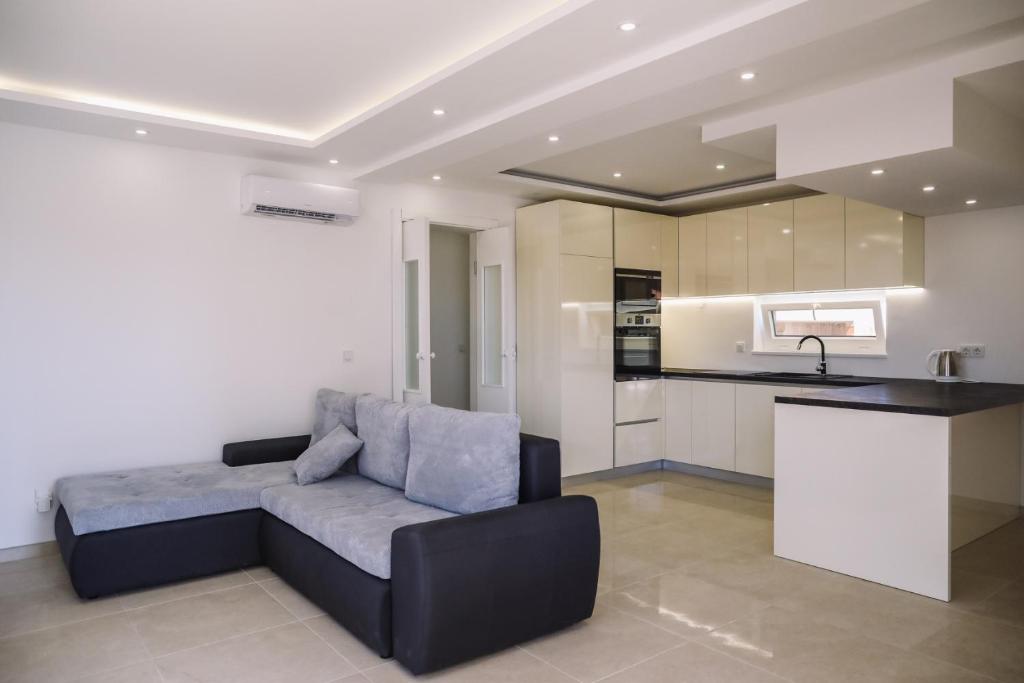 Villa Anna II | Two-Bedroom Apartment - Image 11