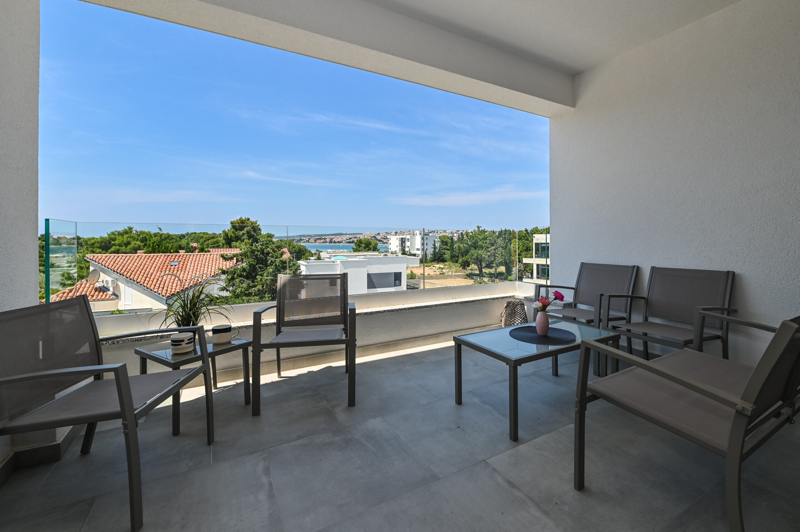 Olive Garden 2 | Two-Bedroom Apartment - Image 6