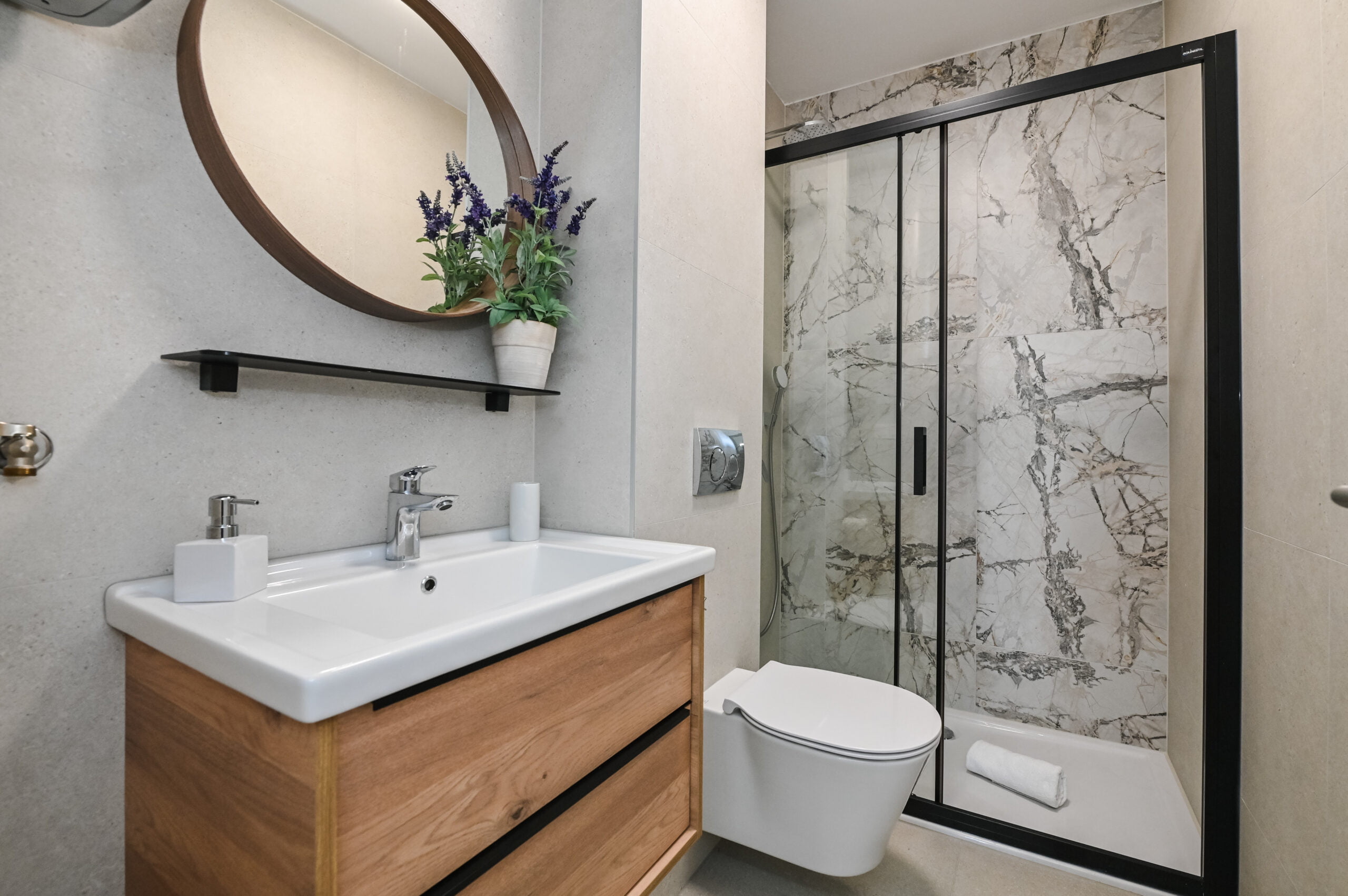 Olive Garden 2 | Two-Bedroom Apartment - Image 24
