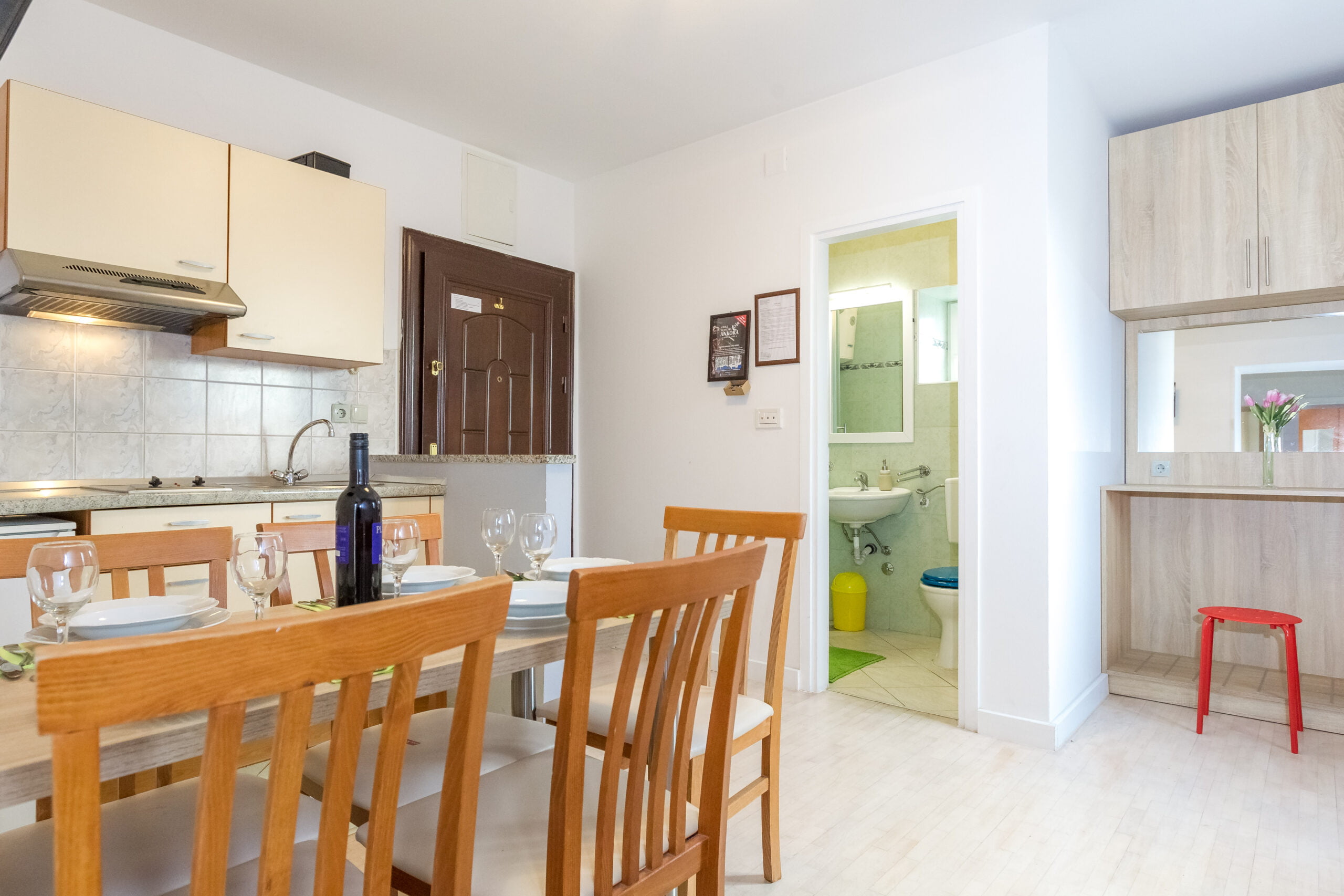 Ventus | Two-Bedroom Apartment with Balcony - Image 4