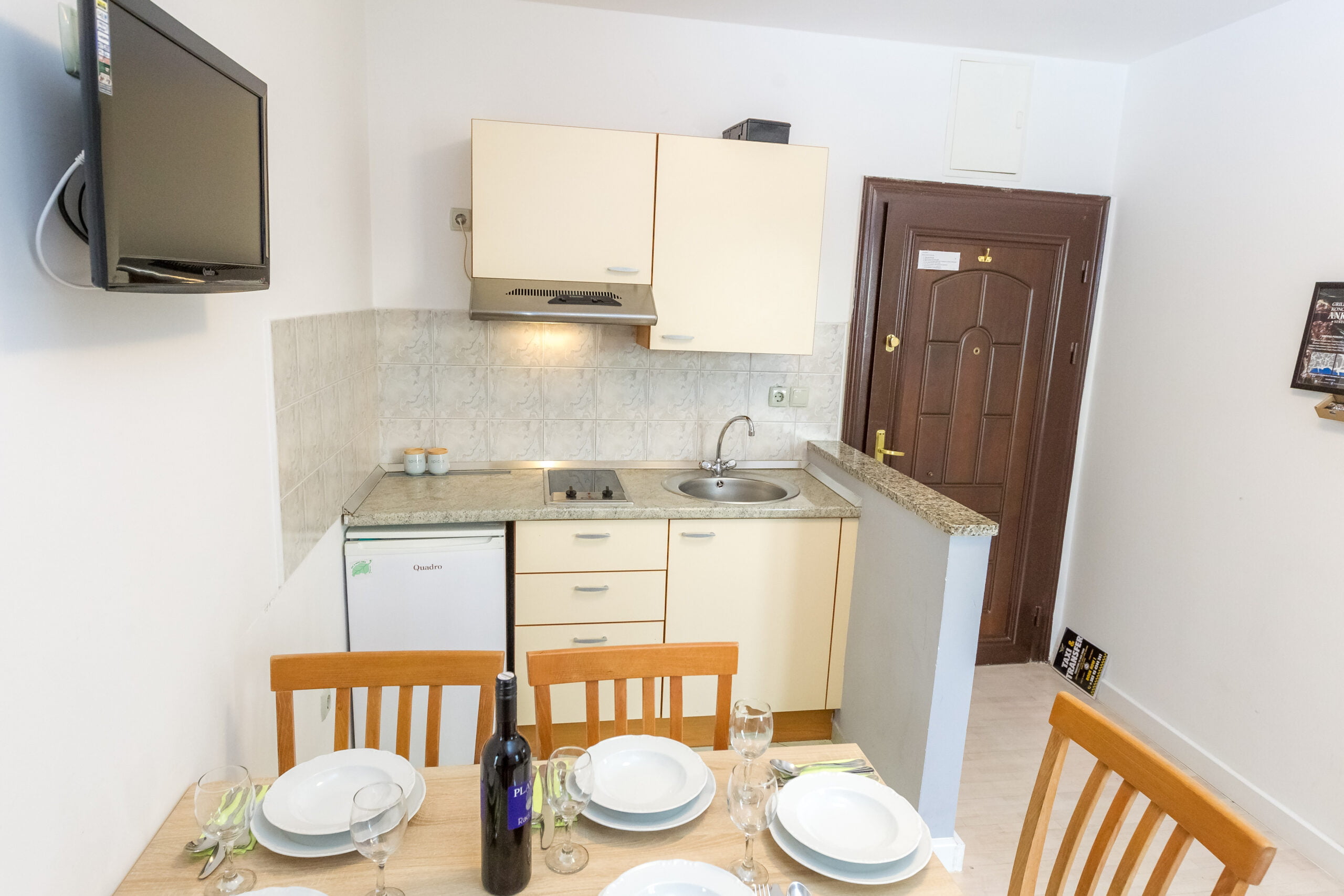Ventus | Two-Bedroom Apartment with Balcony - Image 5