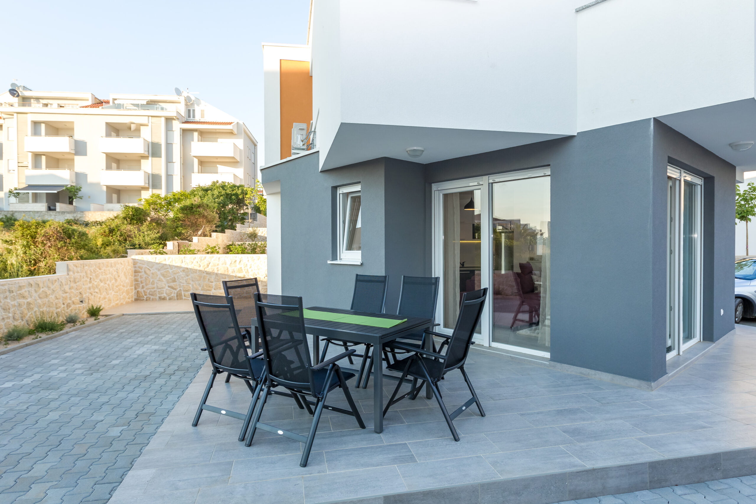 Tomana | Deluxe Duplex Two-Bedrooms - Image 11