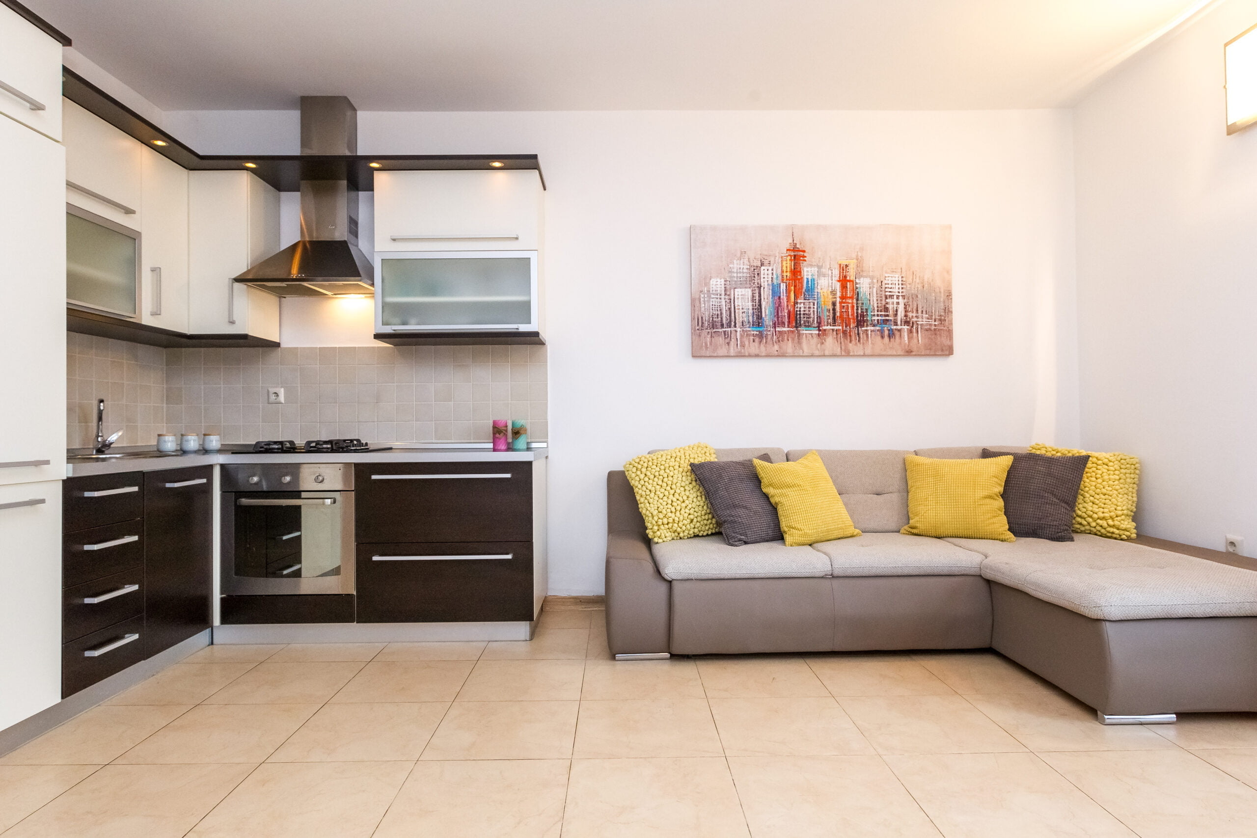 Maru | Comfort One-Bedroom Apartment with Terrace and Partial Sea View - Image 4