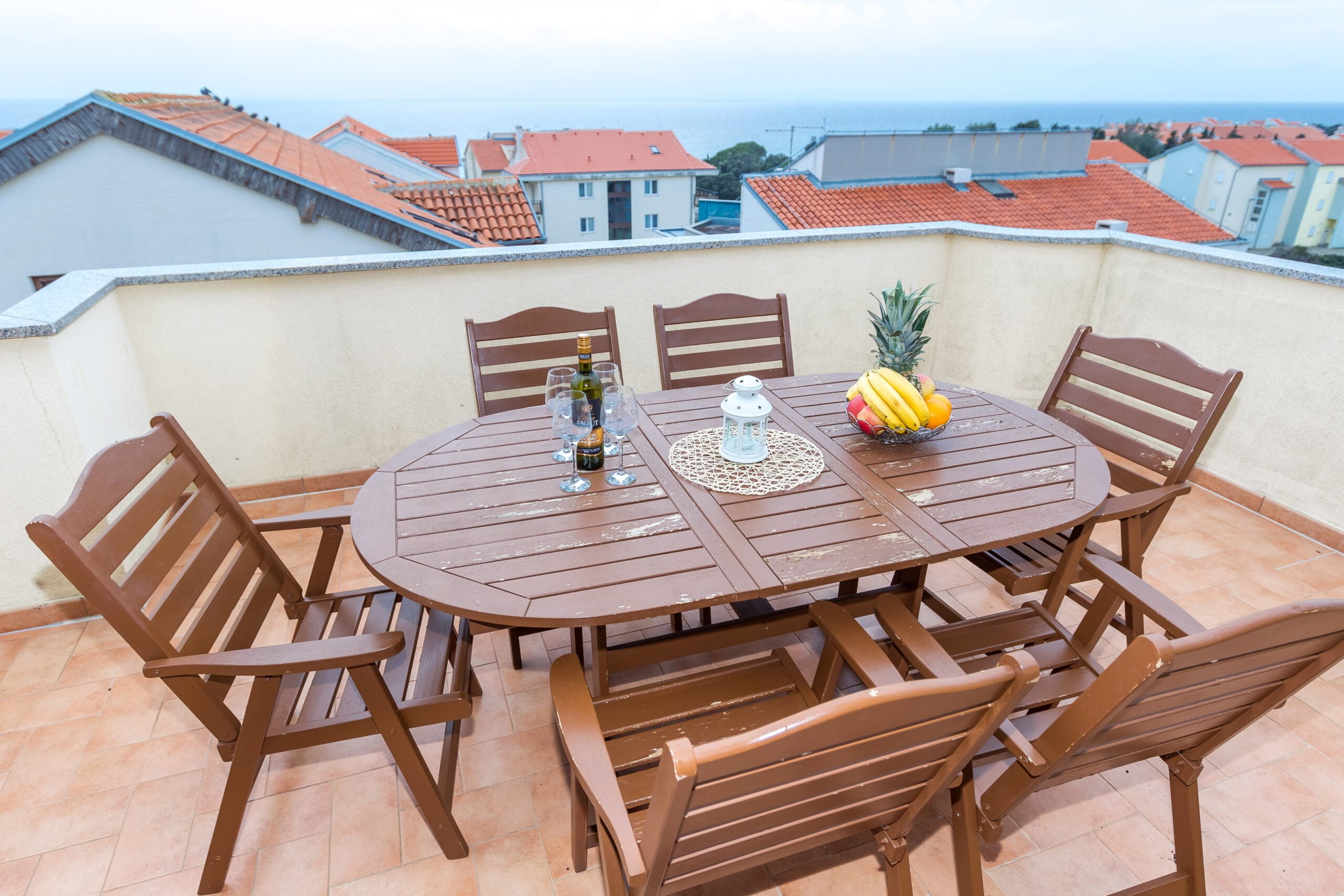 Maru | Comfort One-Bedroom Apartment with Terrace and Partial Sea View - Image 5