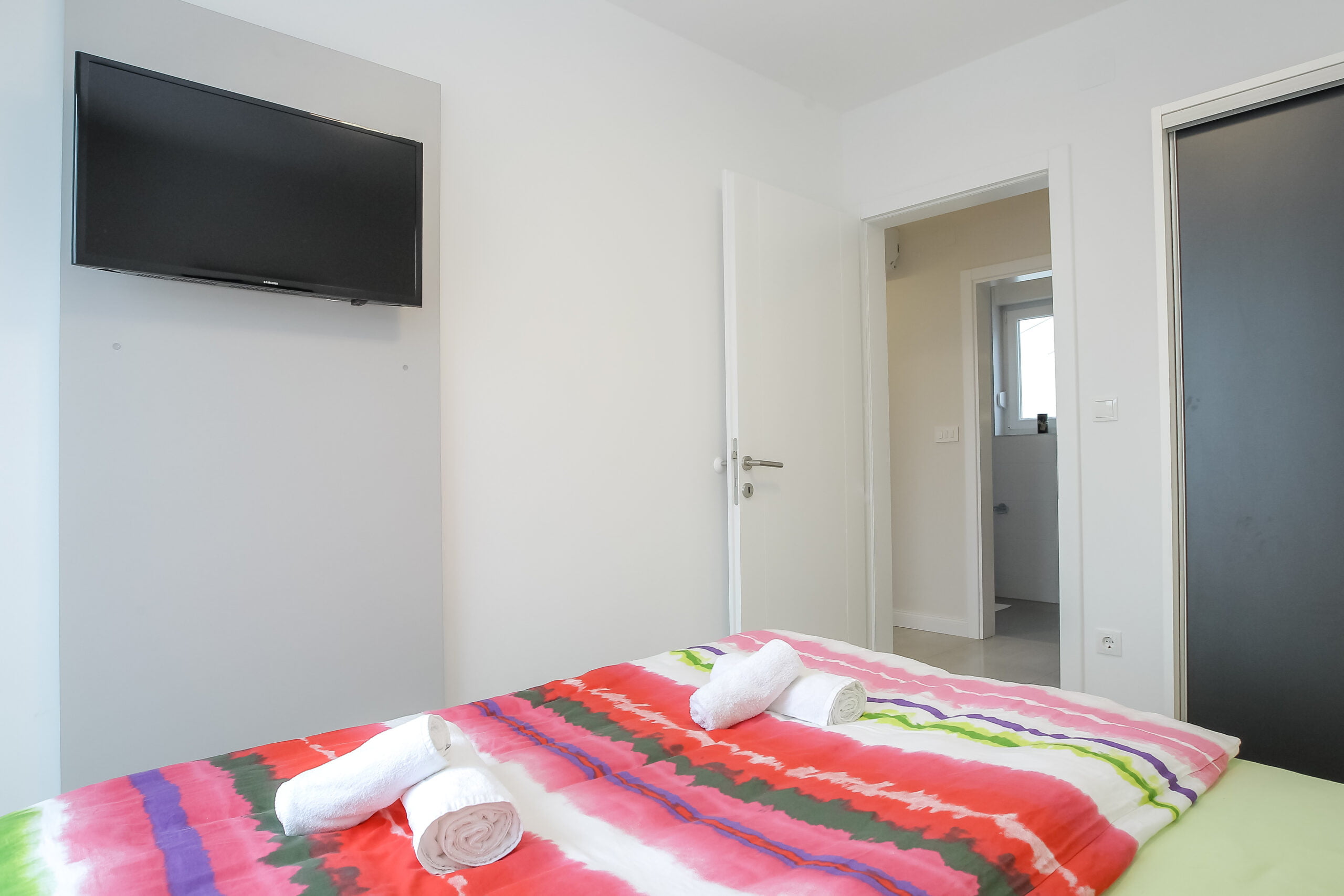 Tomana | Two-Bedroom Apartment - Image 8