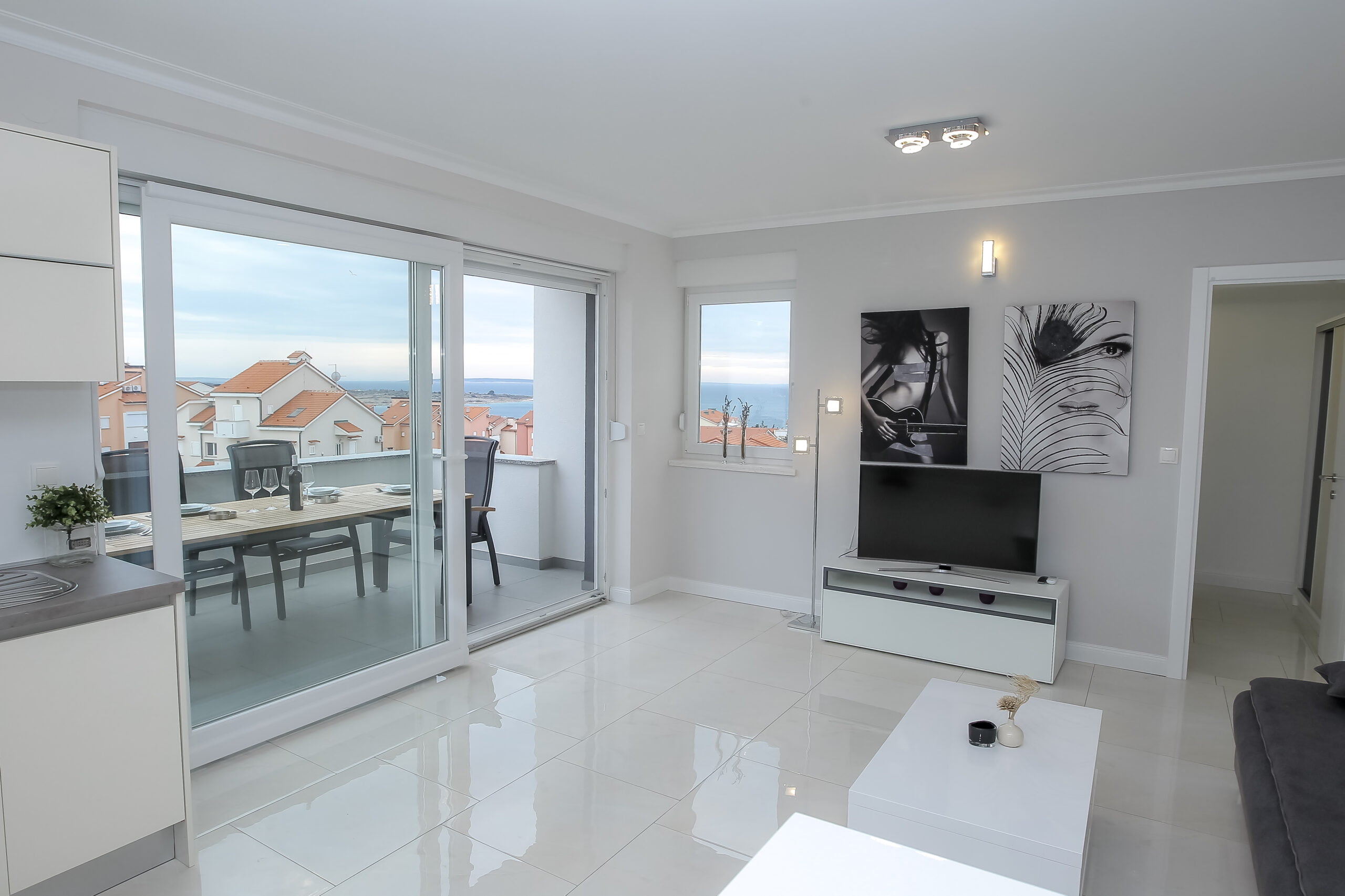 Tomana | Two-Bedroom Apartment - Image 11