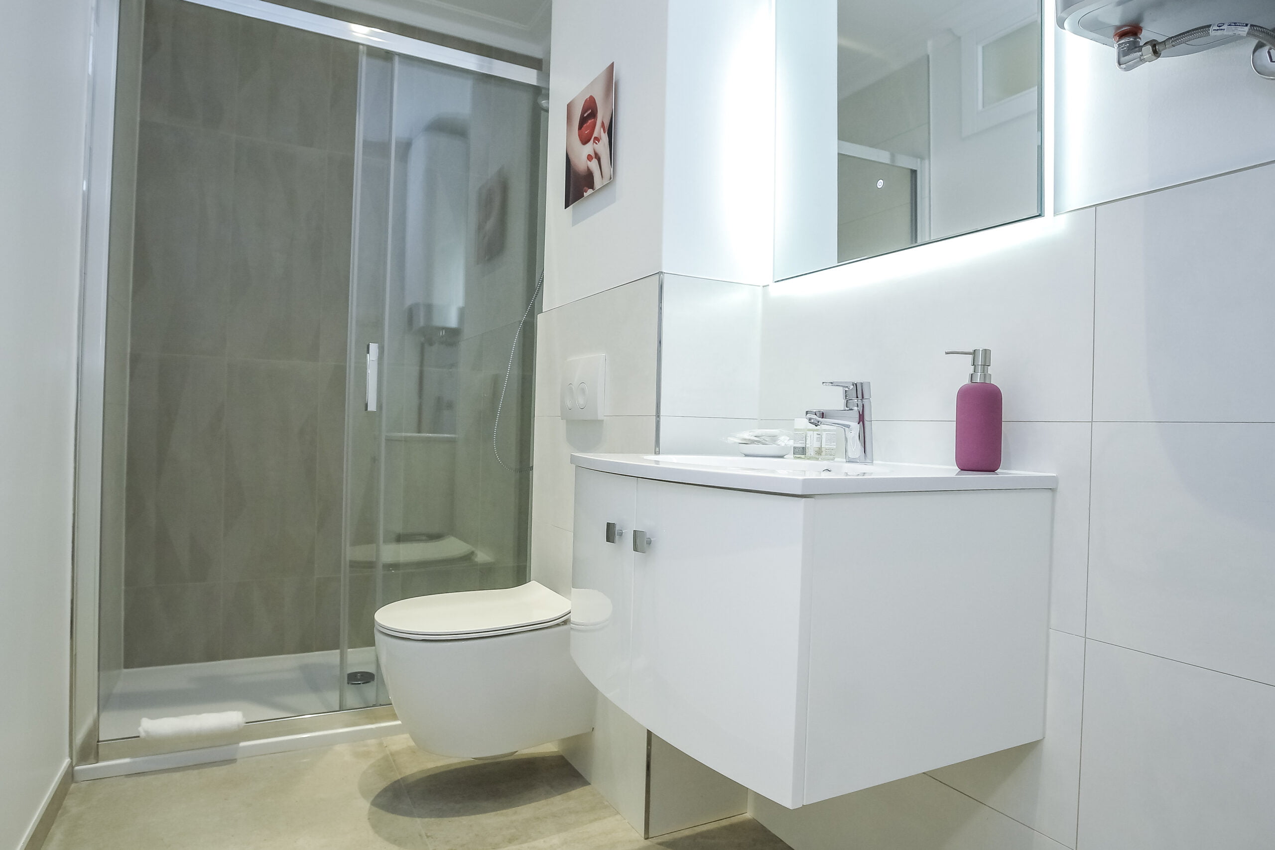 Tomana | Two-Bedroom Apartment - Image 27