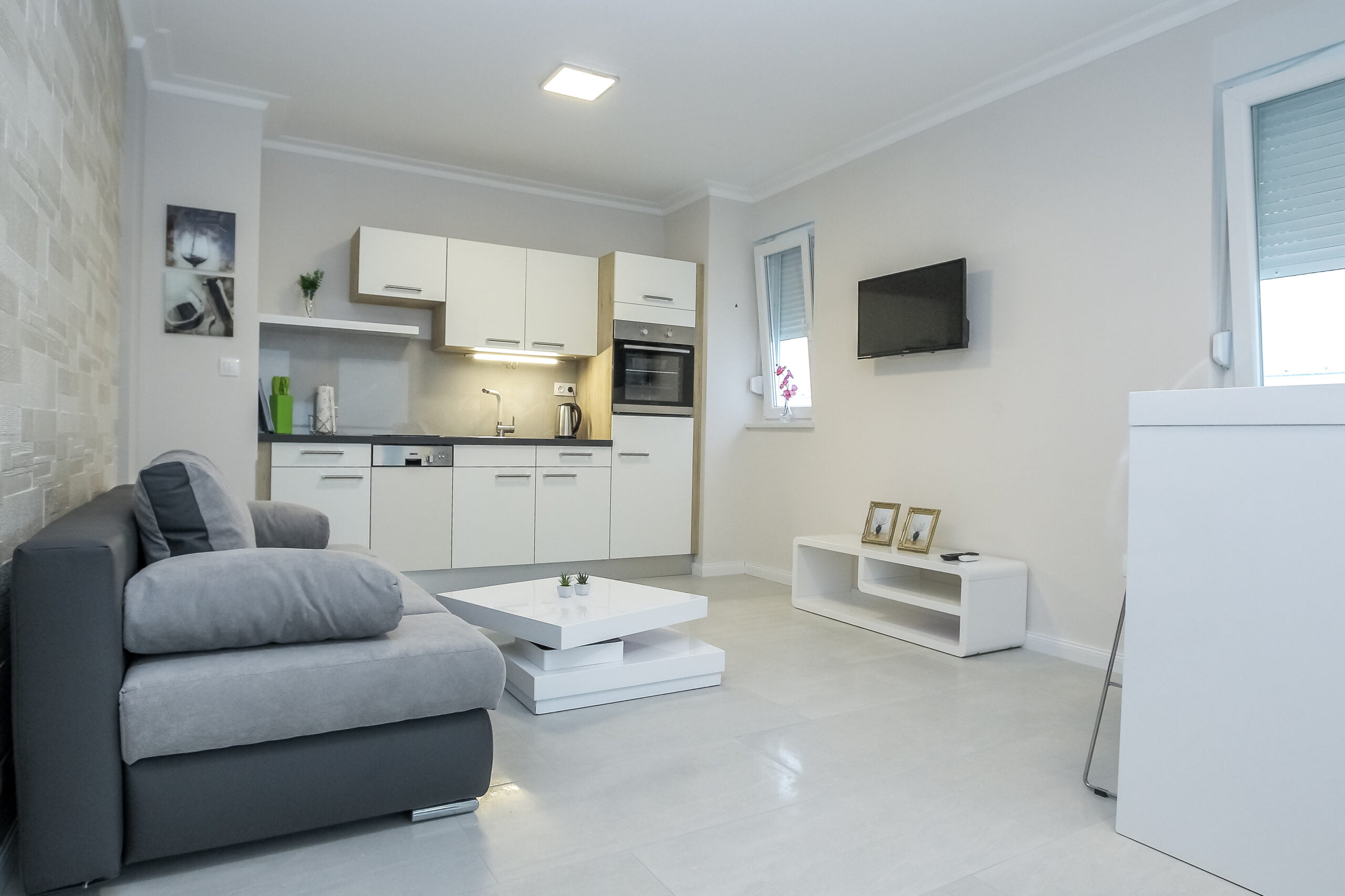 Tomana | Two-Bedroom Apartment - Image 29