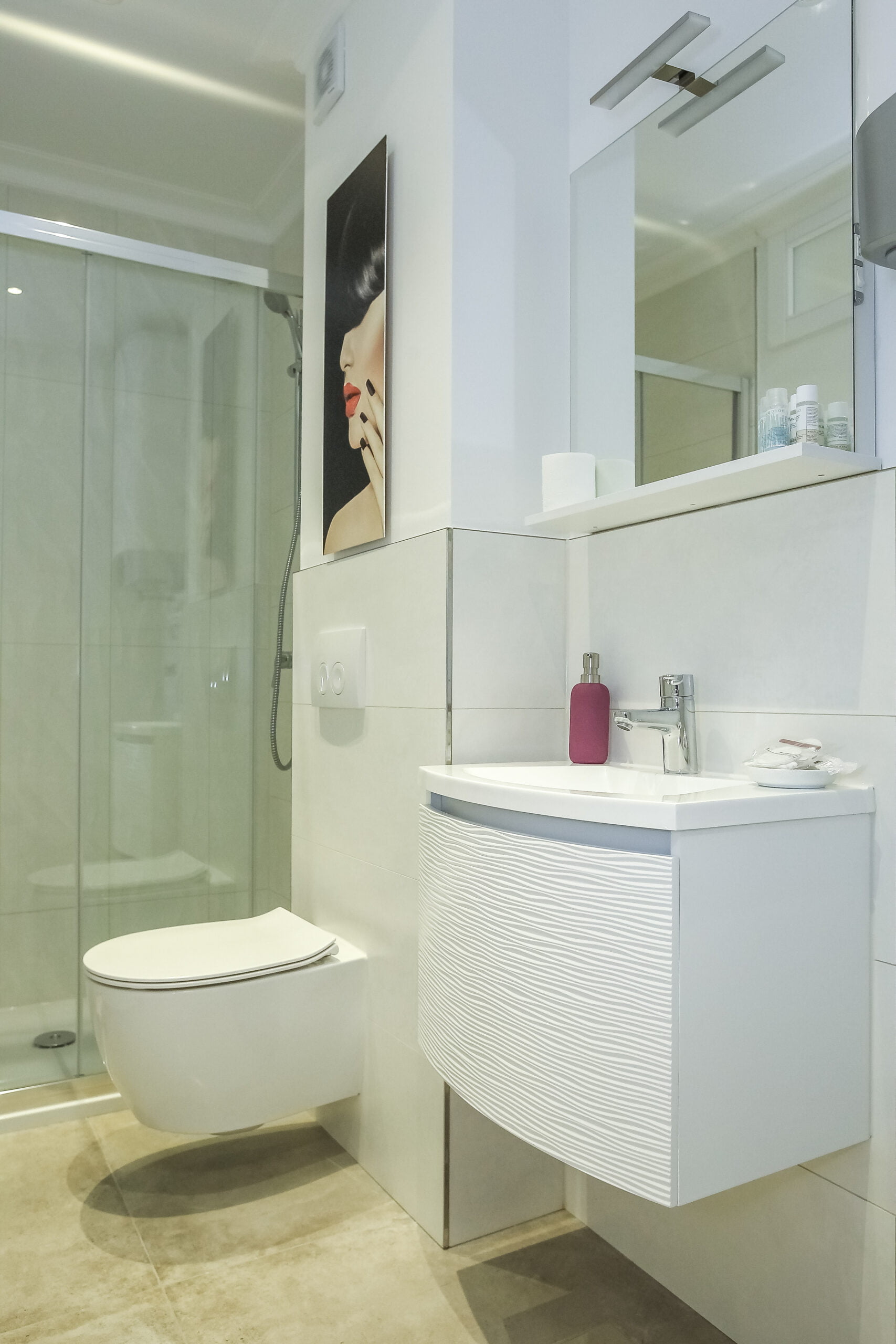 Tomana | Two-Bedroom Apartment - Image 32