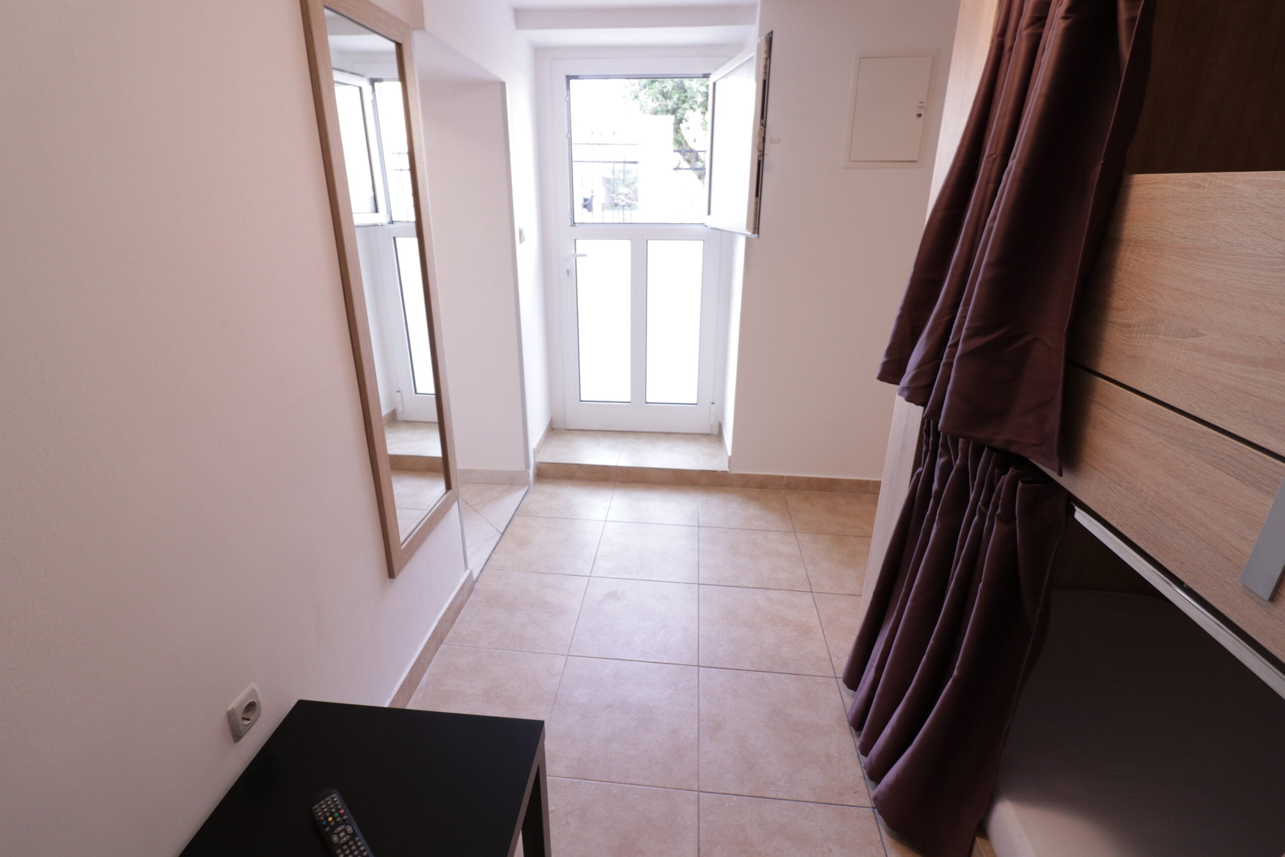 Ventus | One-Bedroom Apartment - Image 4