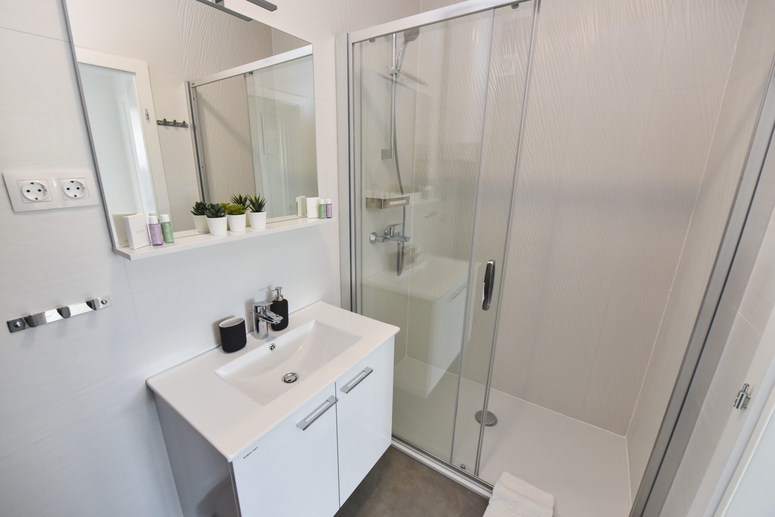 Mare | Two-Bedroom with terrace - Image 9