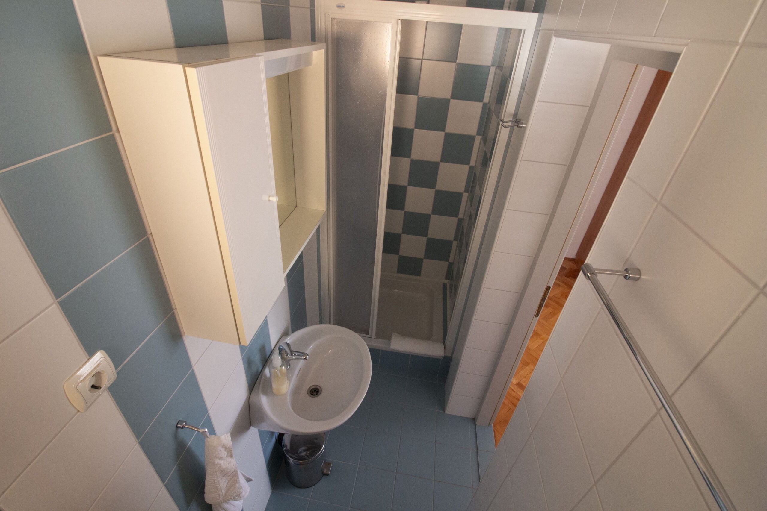 Fiesta | Triple Studio Apartment with Terrace - Image 5