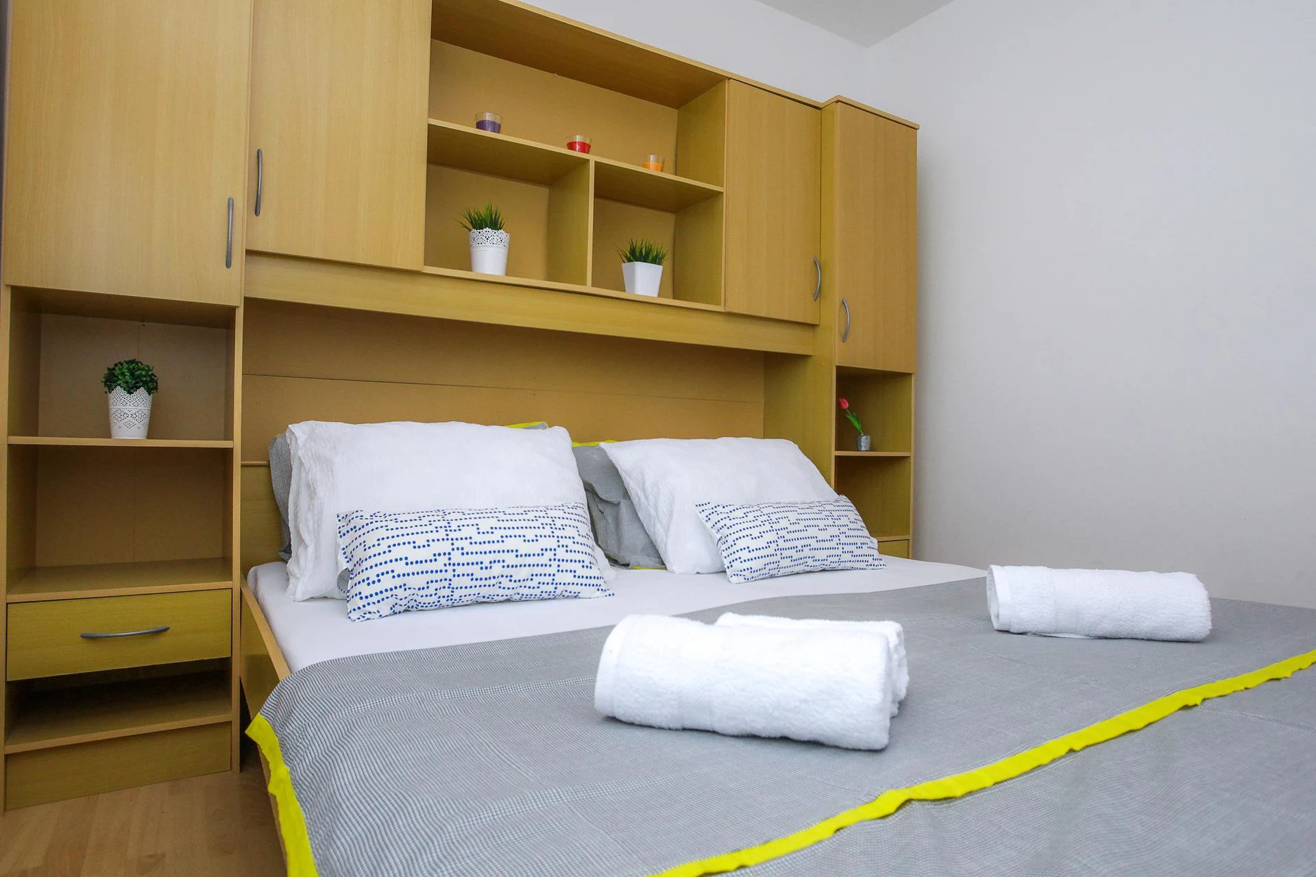 Lucky Luke | One-bedroom apartment - Image 4