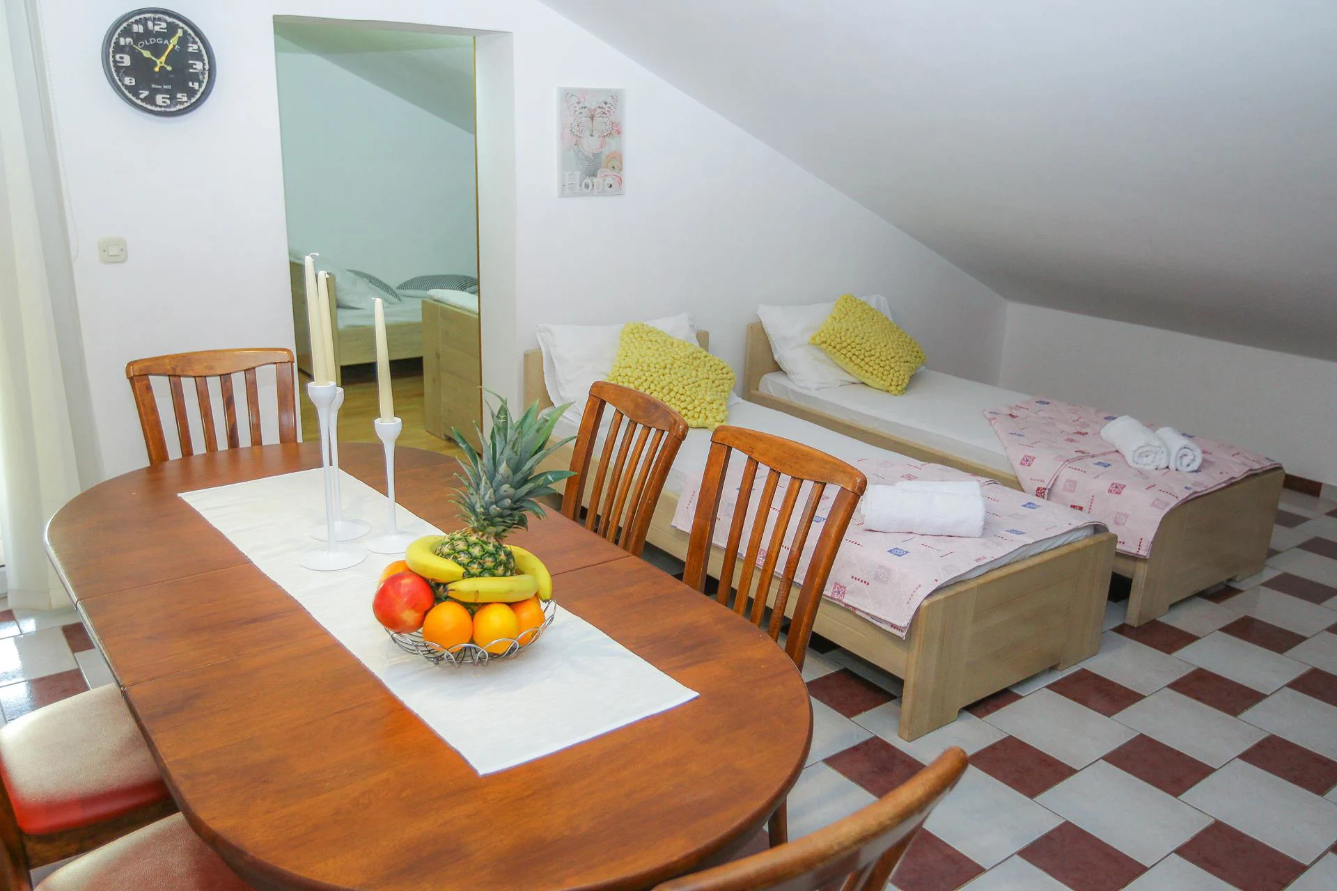 Lucky Luke | Two-bedroom apartment - Image 3