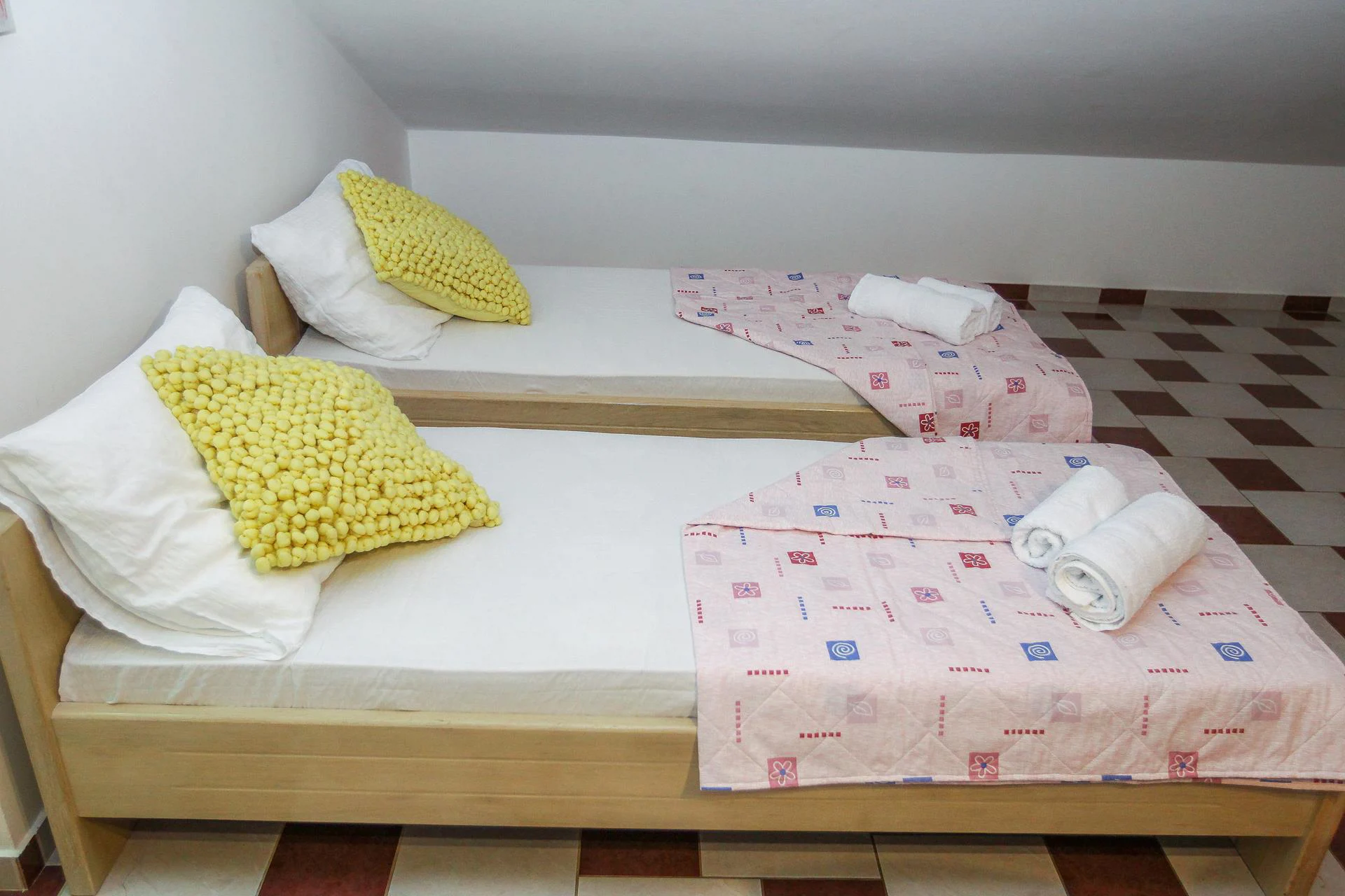 Lucky Luke | Two-bedroom apartment - Image 2