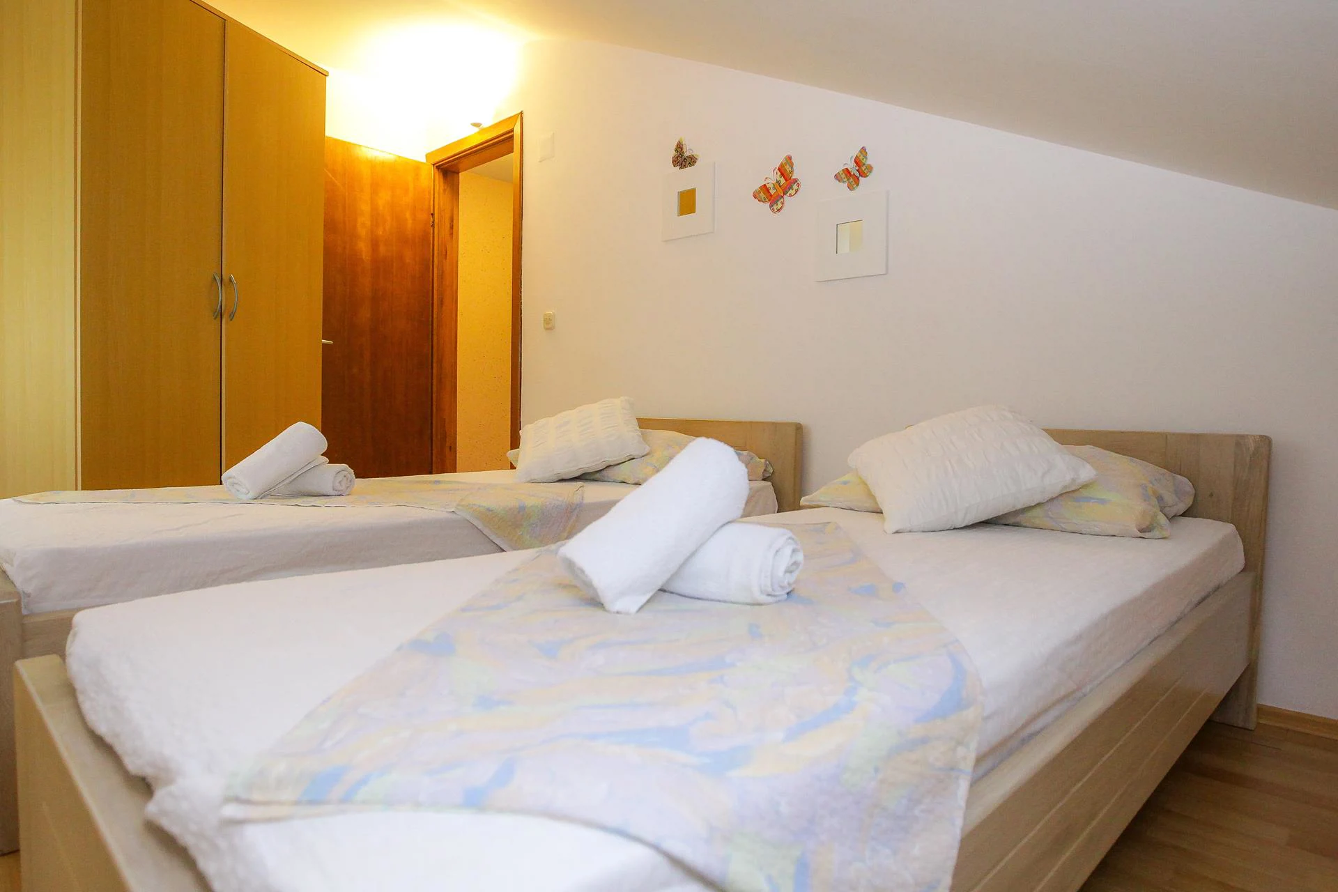 Lucky Luke | Two-bedroom apartment - Image 5