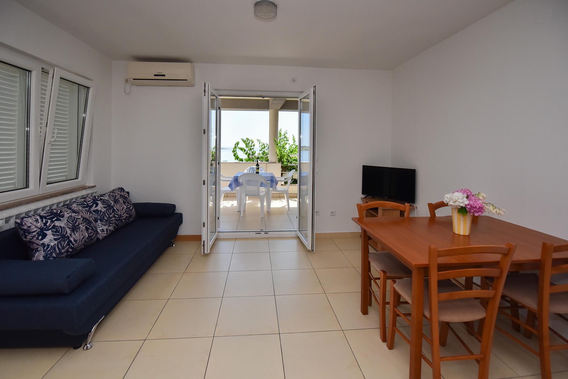 Bella Sky 1| One - bedroom apartment - Image 12