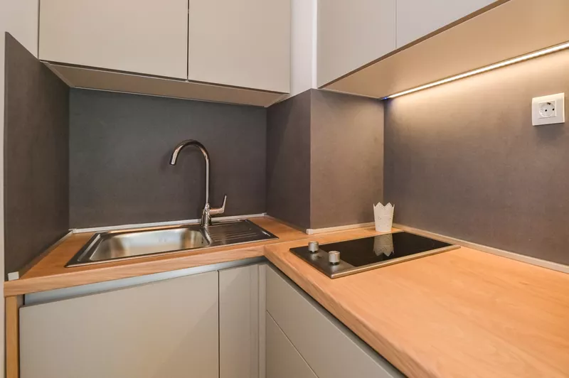 Double L | One-Bedroom Apartment - Image 6