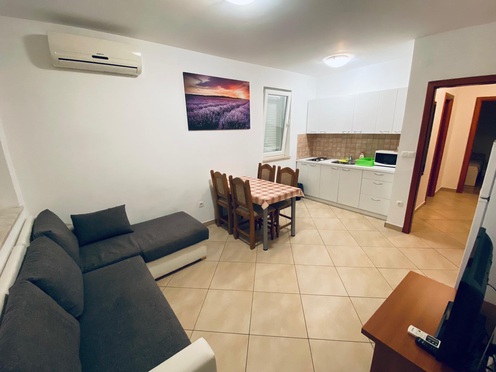 Ljiljana K | Two-bedroom apartment - Image 5