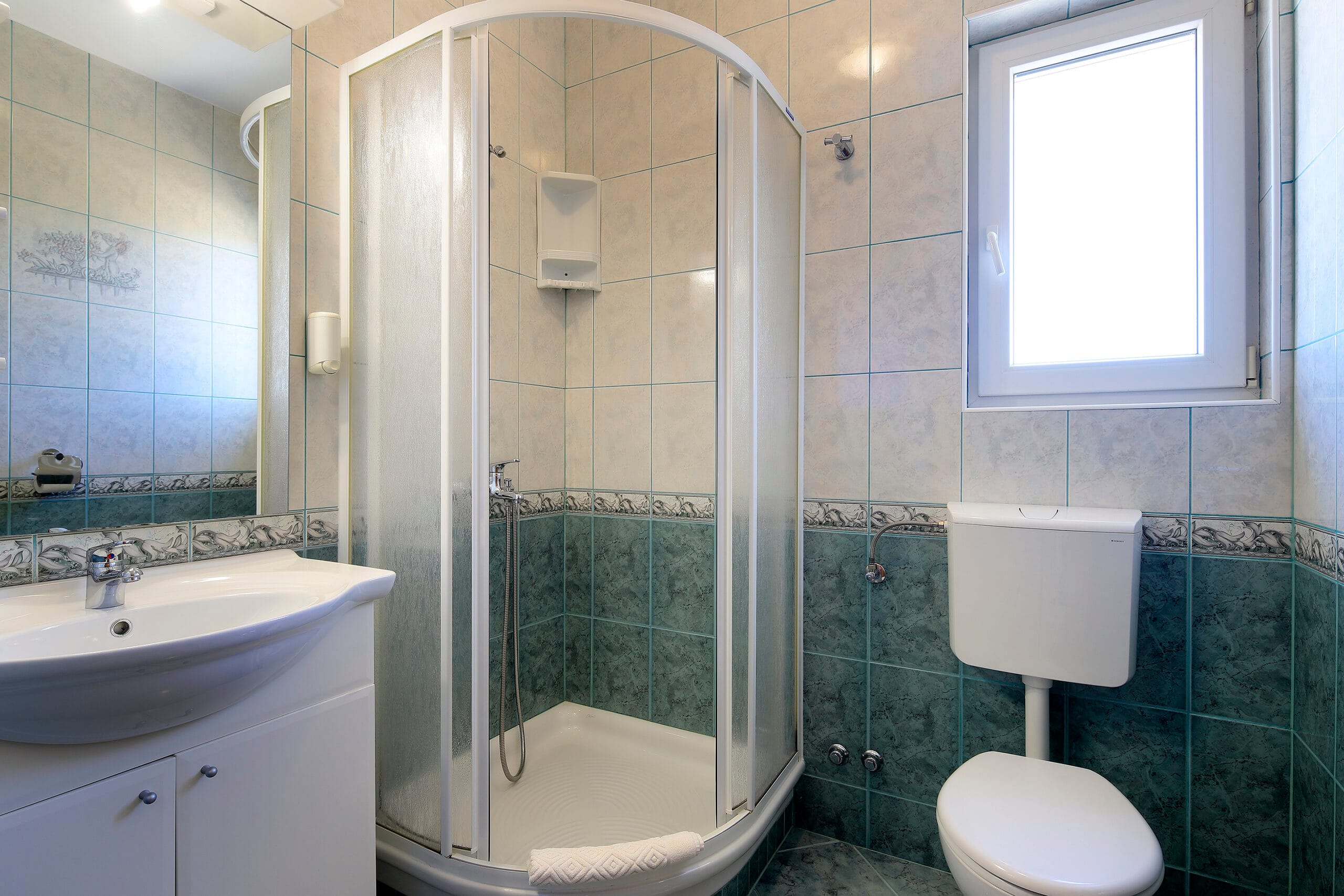 Trcol B9 | Two-bedroom apartment - Image 15