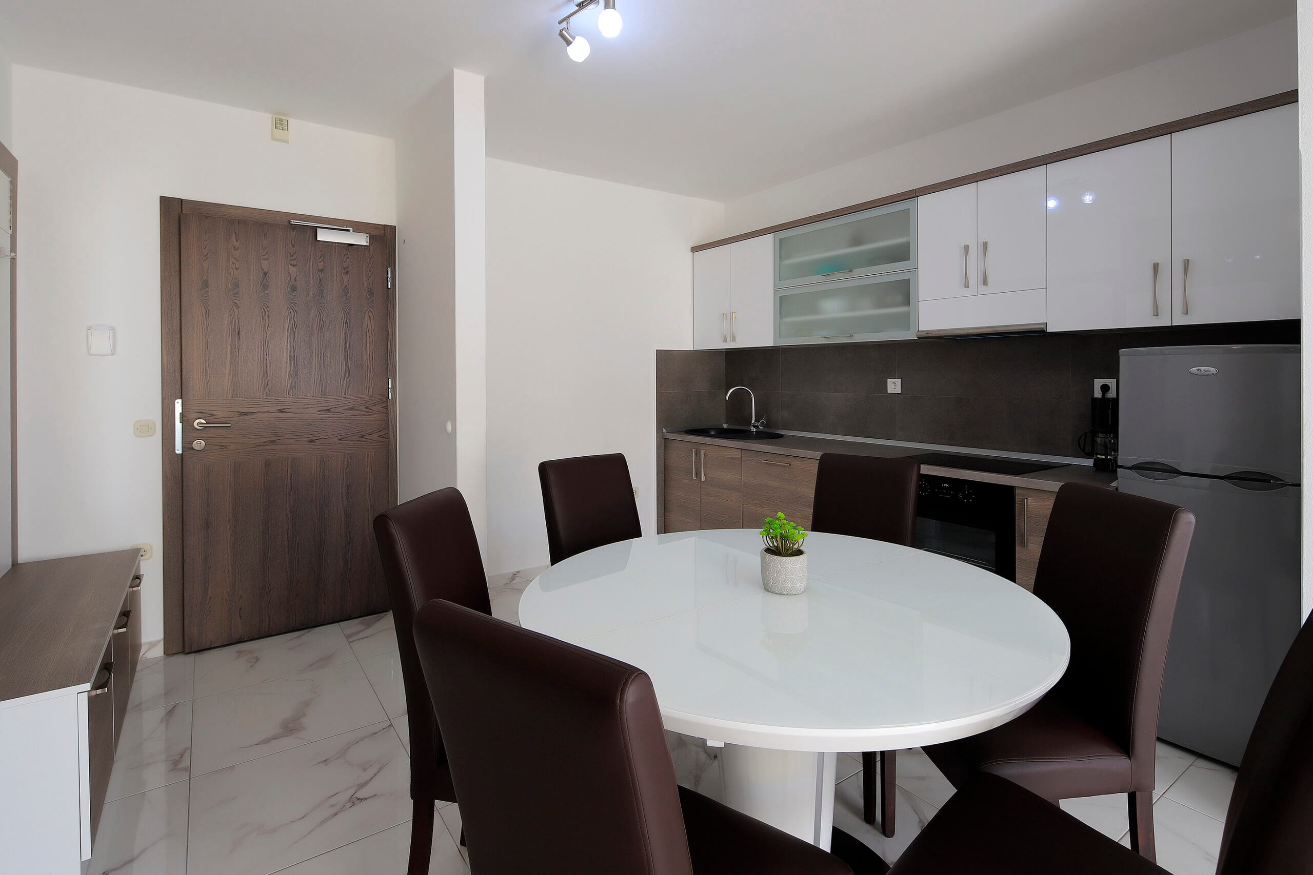 Trcol A4 | Two-bedroom apartment - Image 12