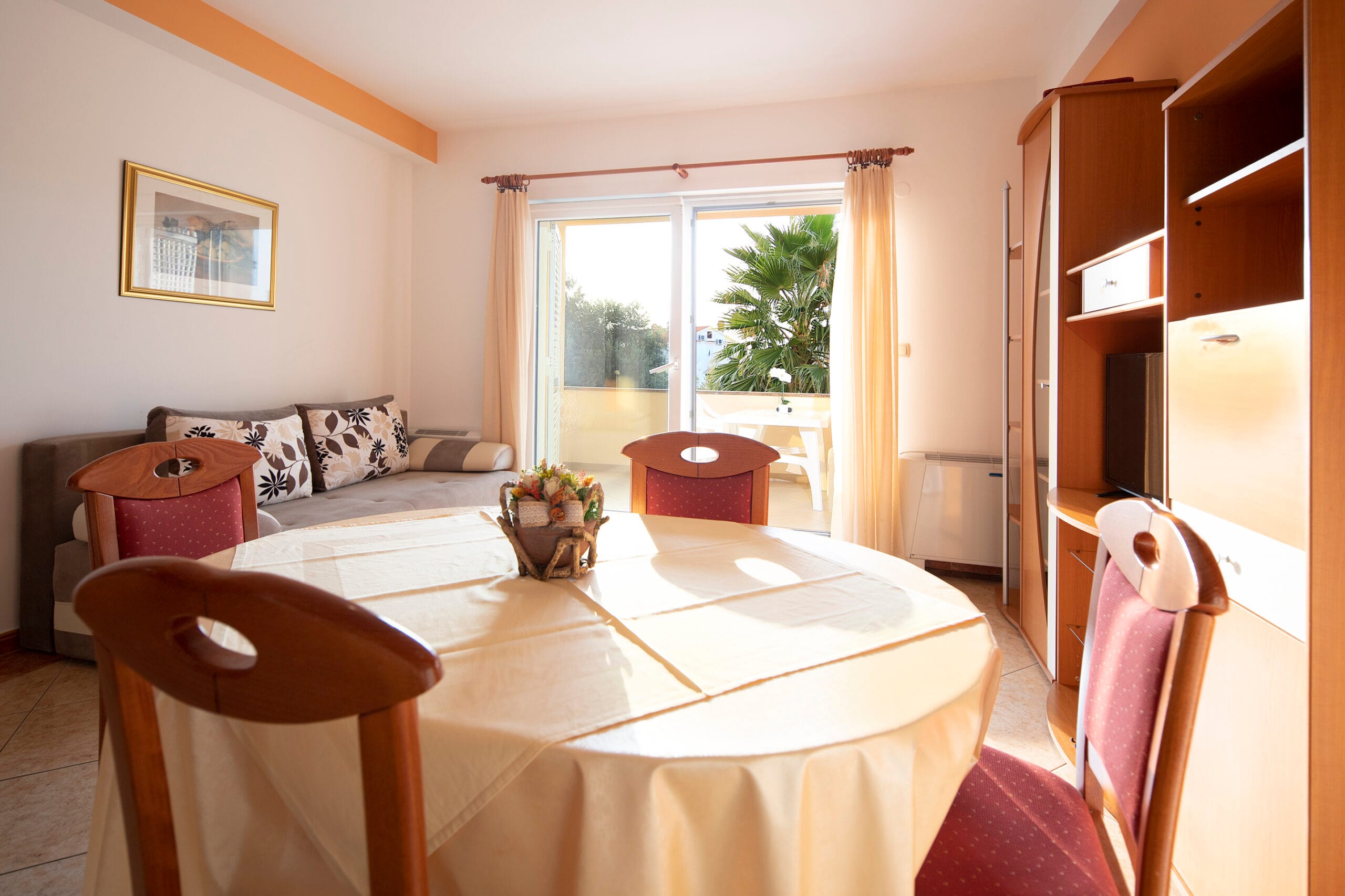 Trcol B1 | One-bedroom apartment - Image 8