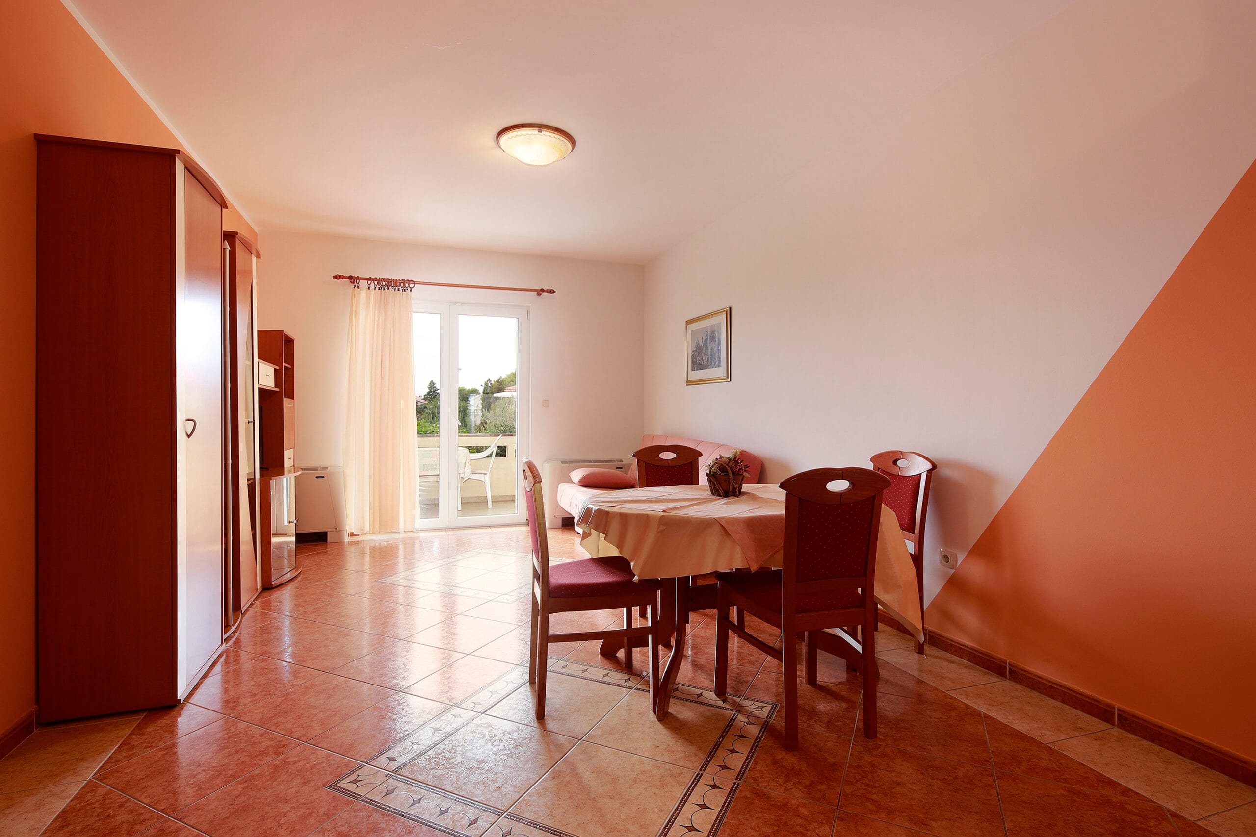 Trcol B3 | One-bedroom apartment - Image 7