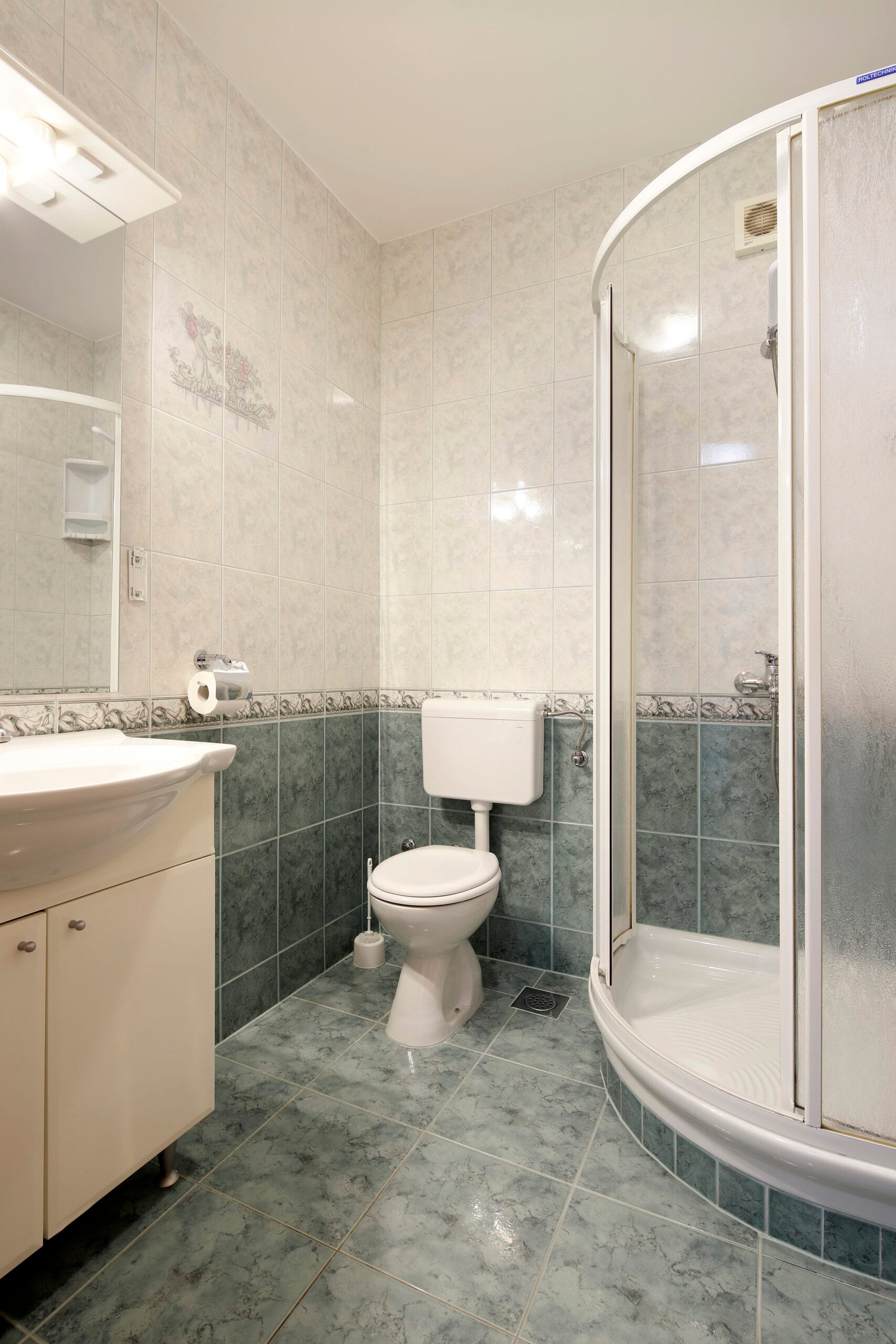 Trcol B7 | One-bedroom apartment - Image 14