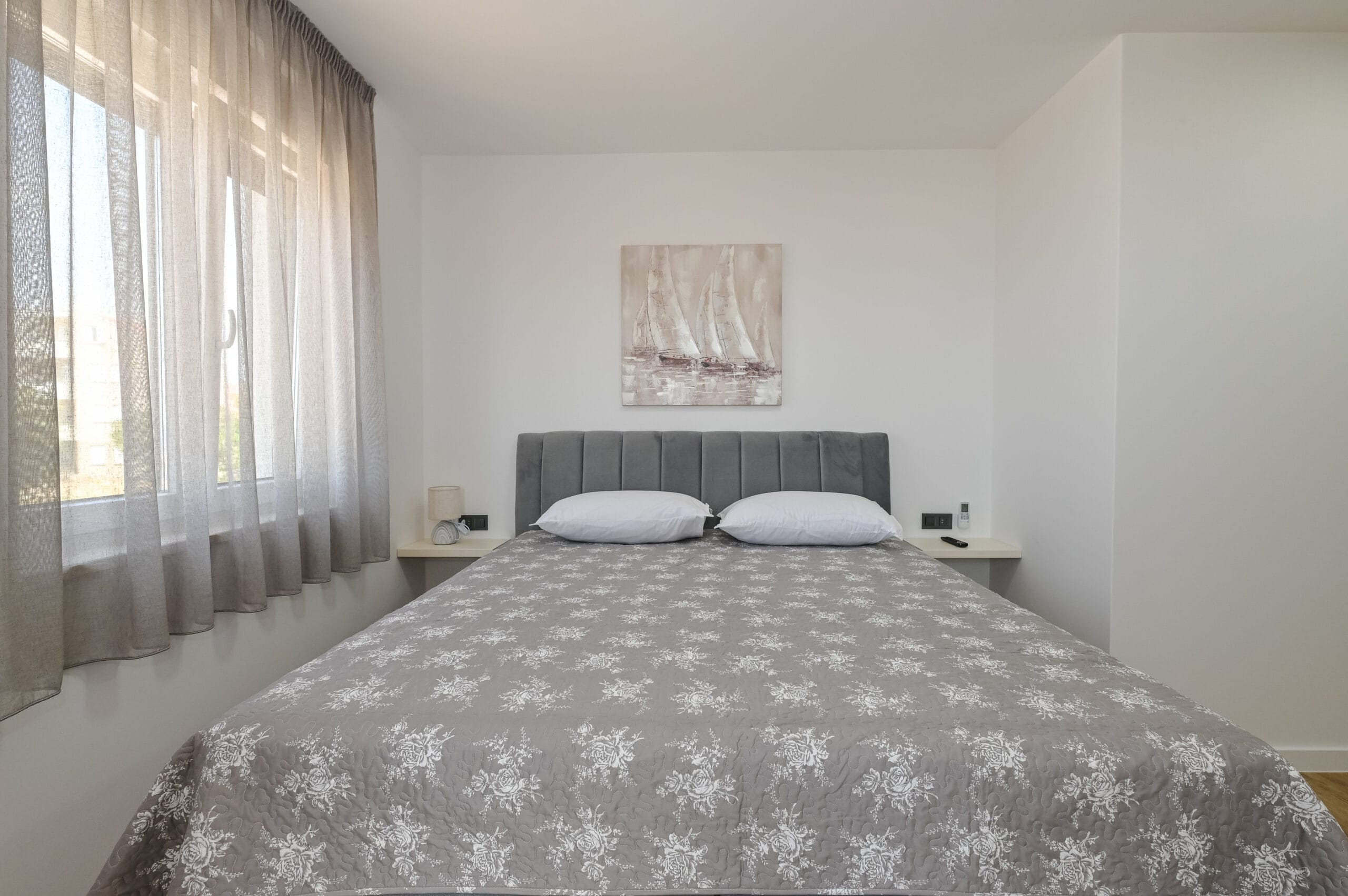 Eagle | Two-bedroom apartment - Image 31