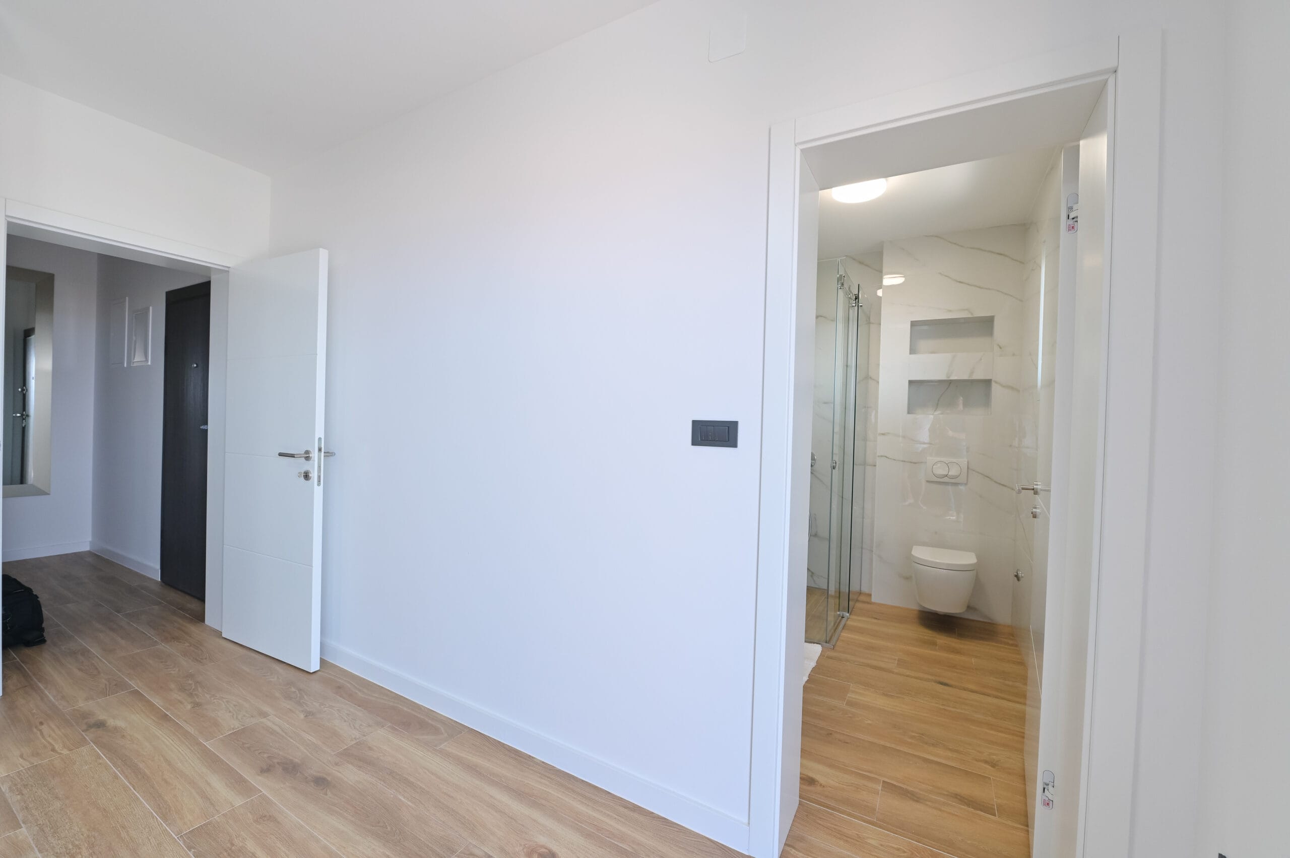 Eagle | Two-bedroom apartment - Image 19