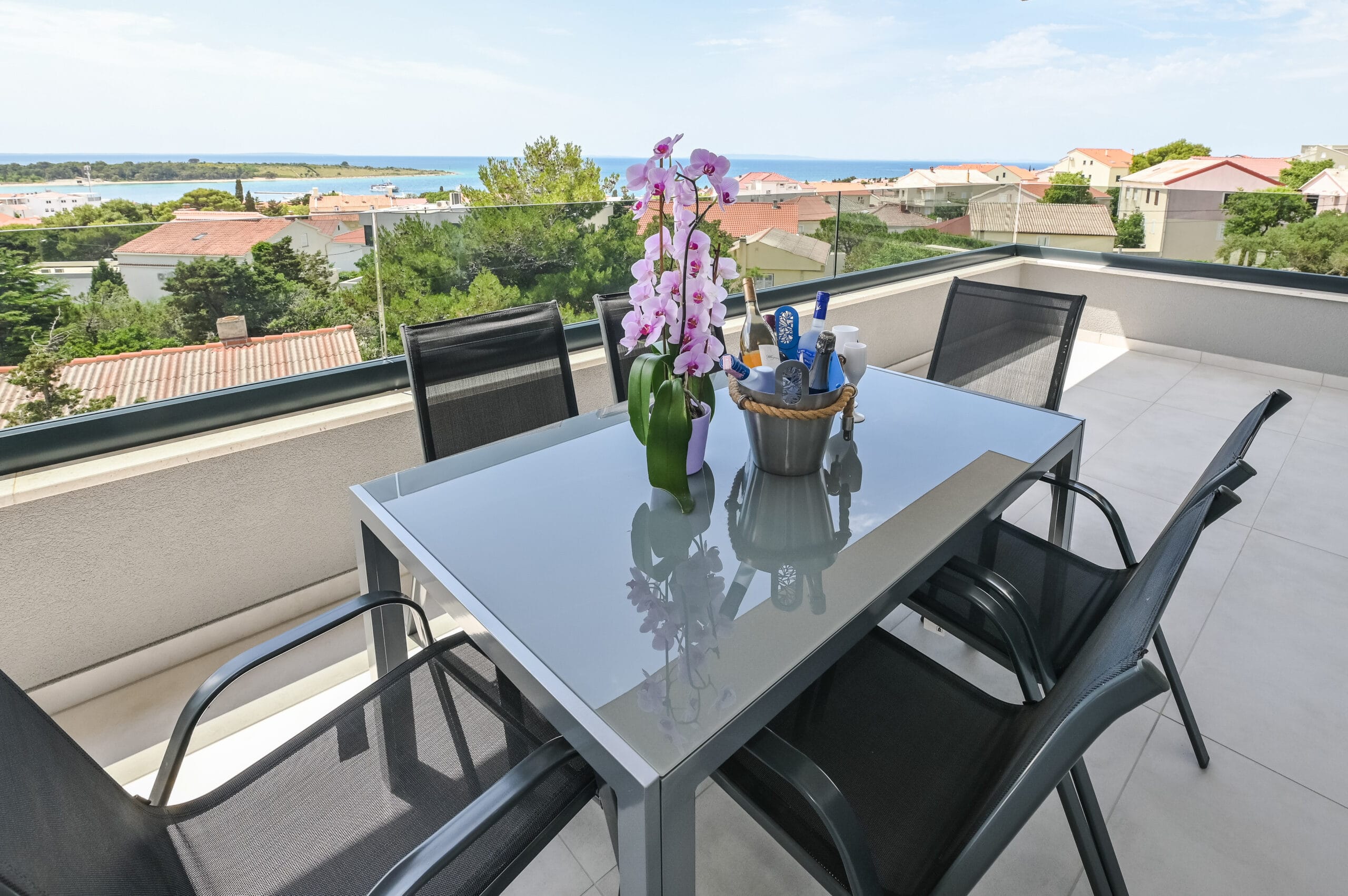 Eagle | Two-bedroom apartment - Image 18