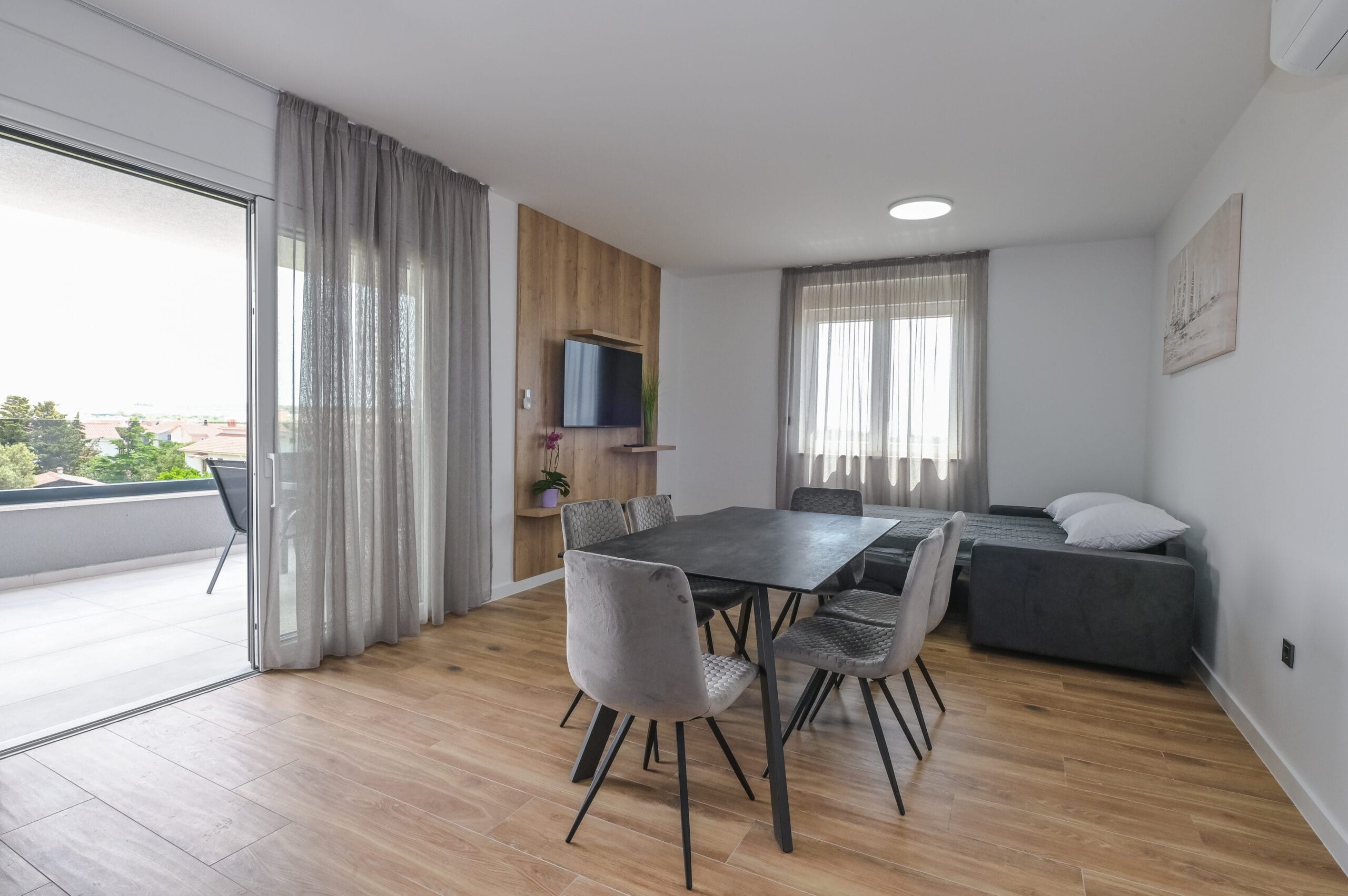Eagle | Two-bedroom apartment - Image 15