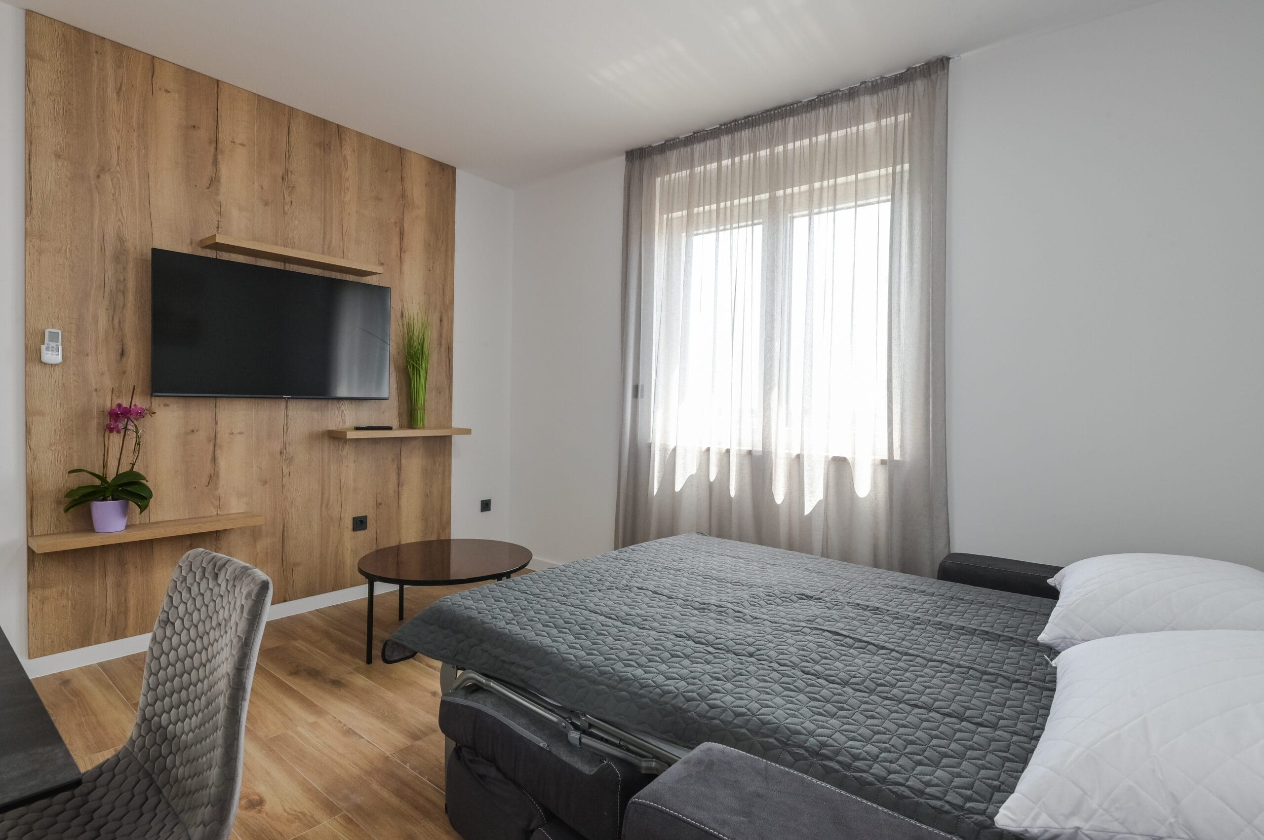 Eagle | Two-bedroom apartment - Image 14