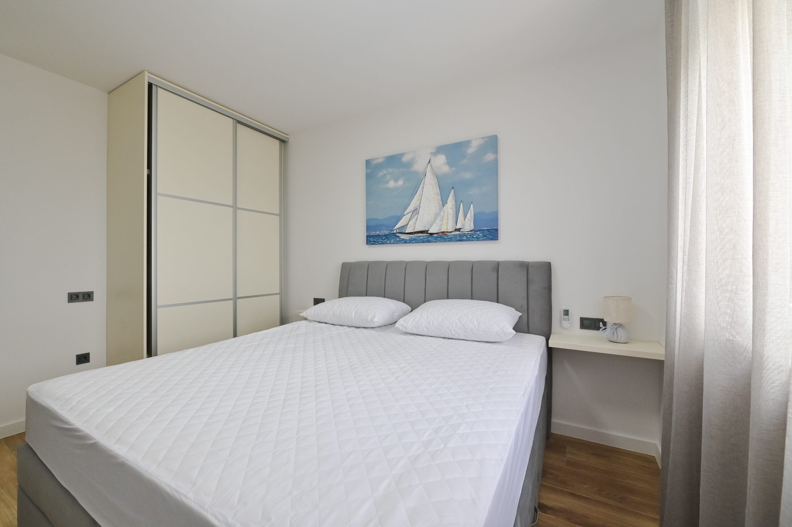 Eagle | Two-bedroom apartment - Image 5