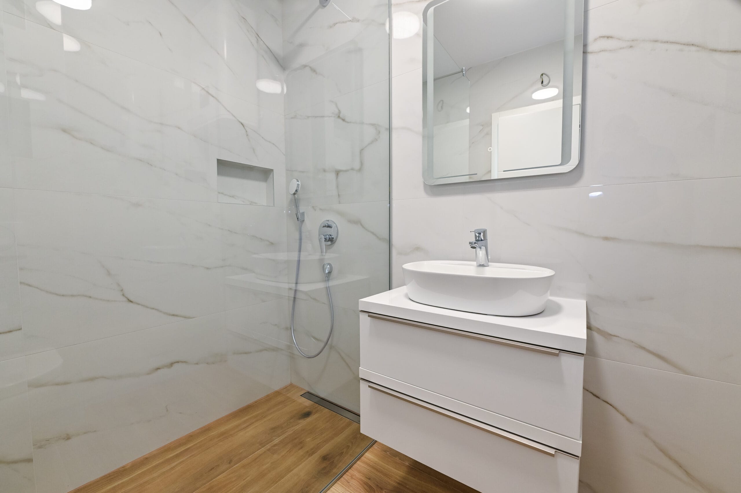 Eagle | Two-bedroom apartment - Image 3