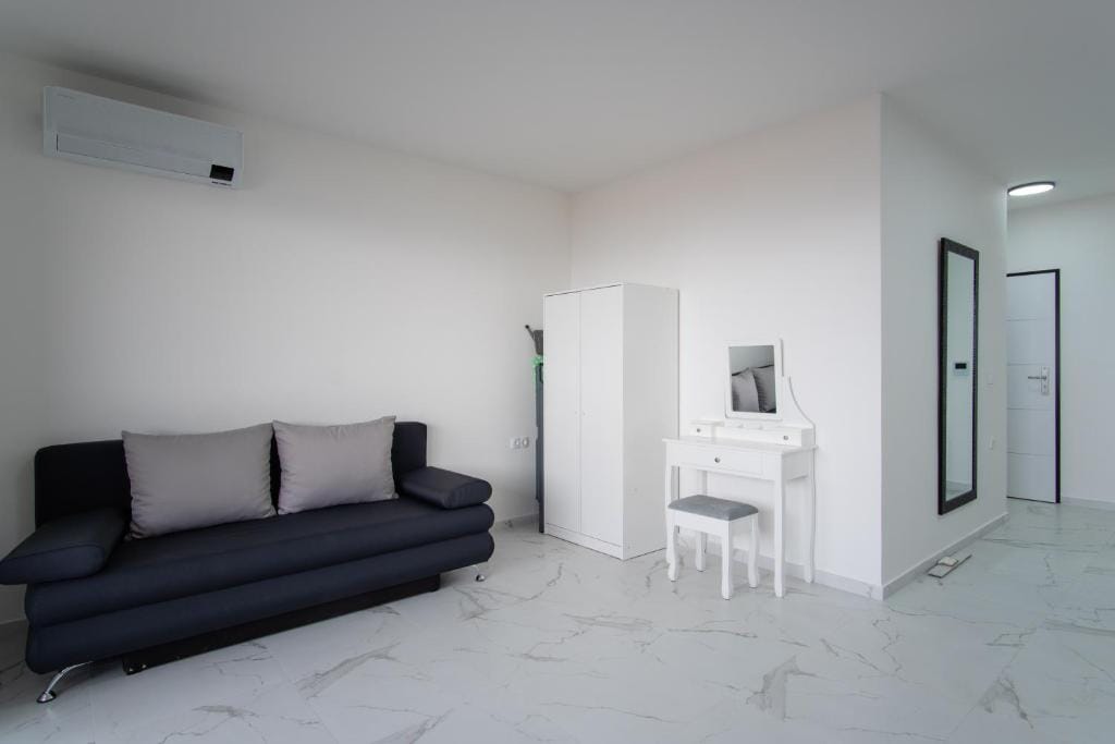 Villa Luna Deluxe 2 | STUDIO - Image 3