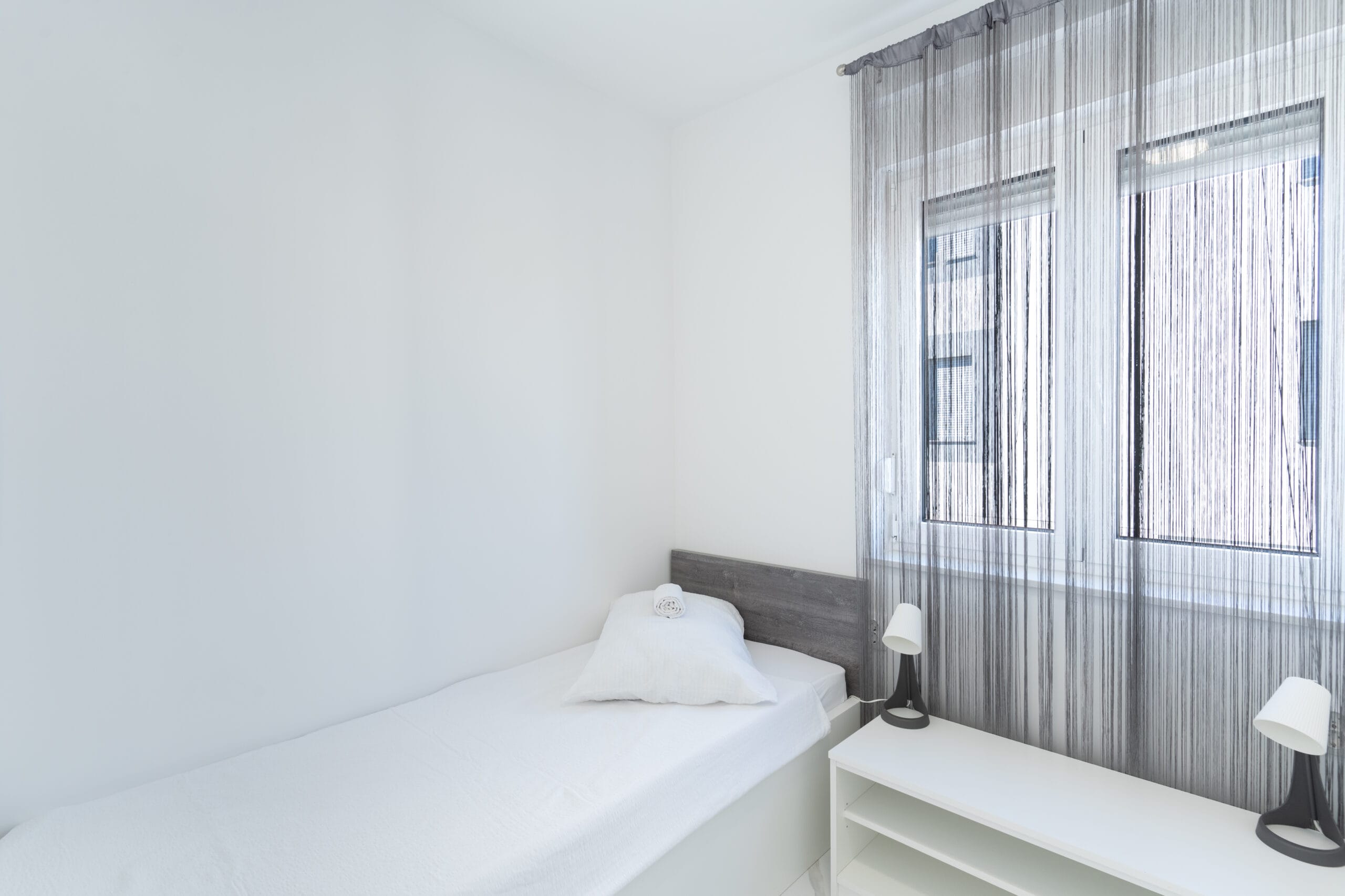 Meridian | Two-Bedroom with terrace - Image 3