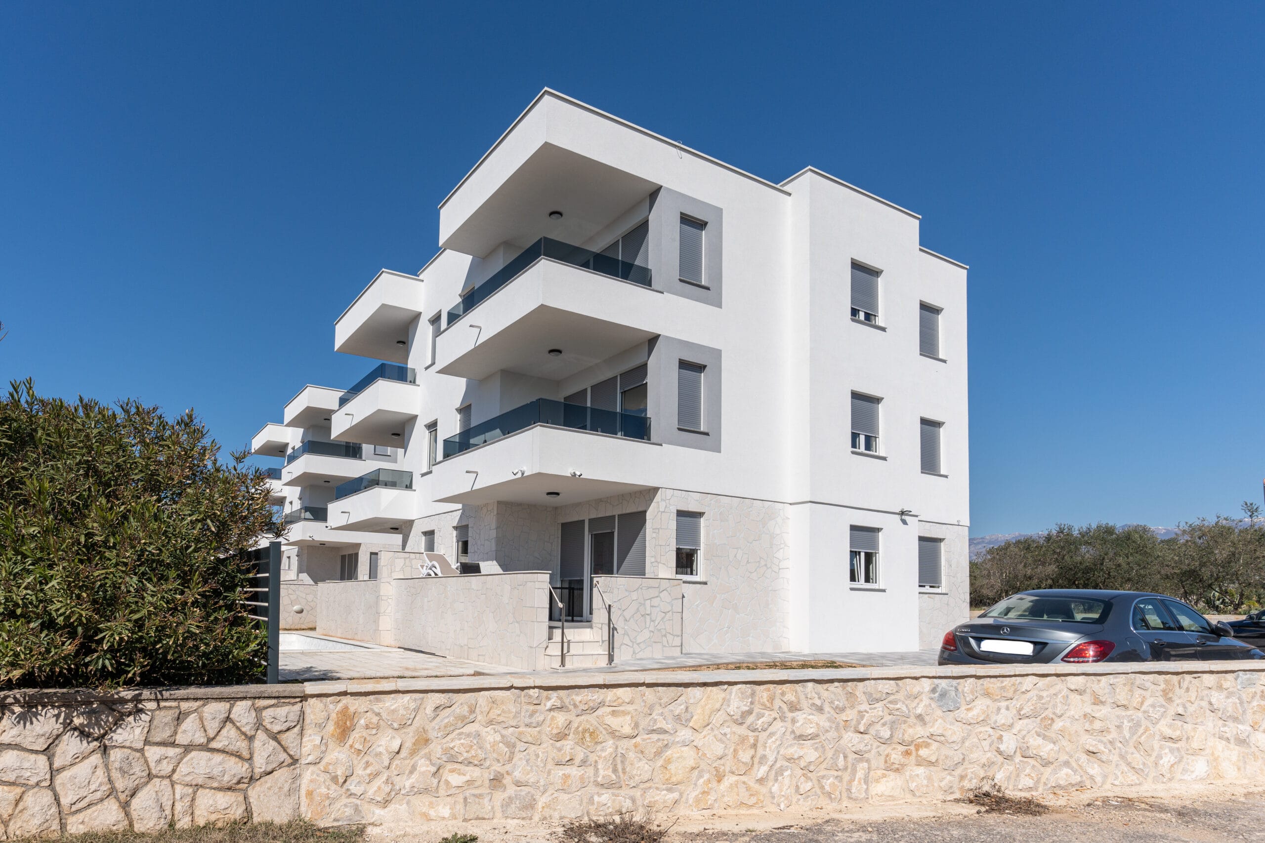 Meridian | Two-Bedroom with terrace - Image 6