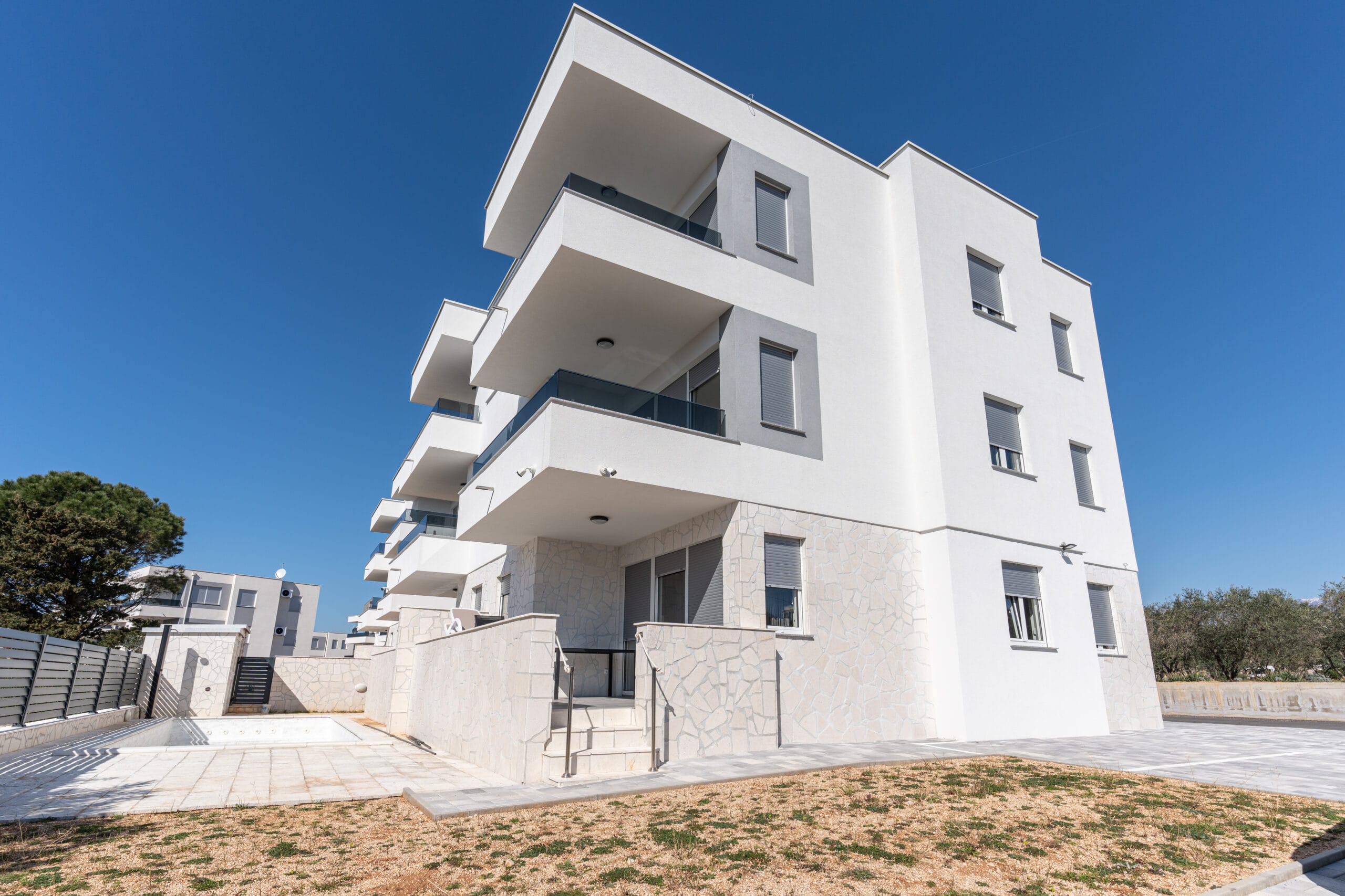 Meridian | Two-Bedroom with terrace - Image 2