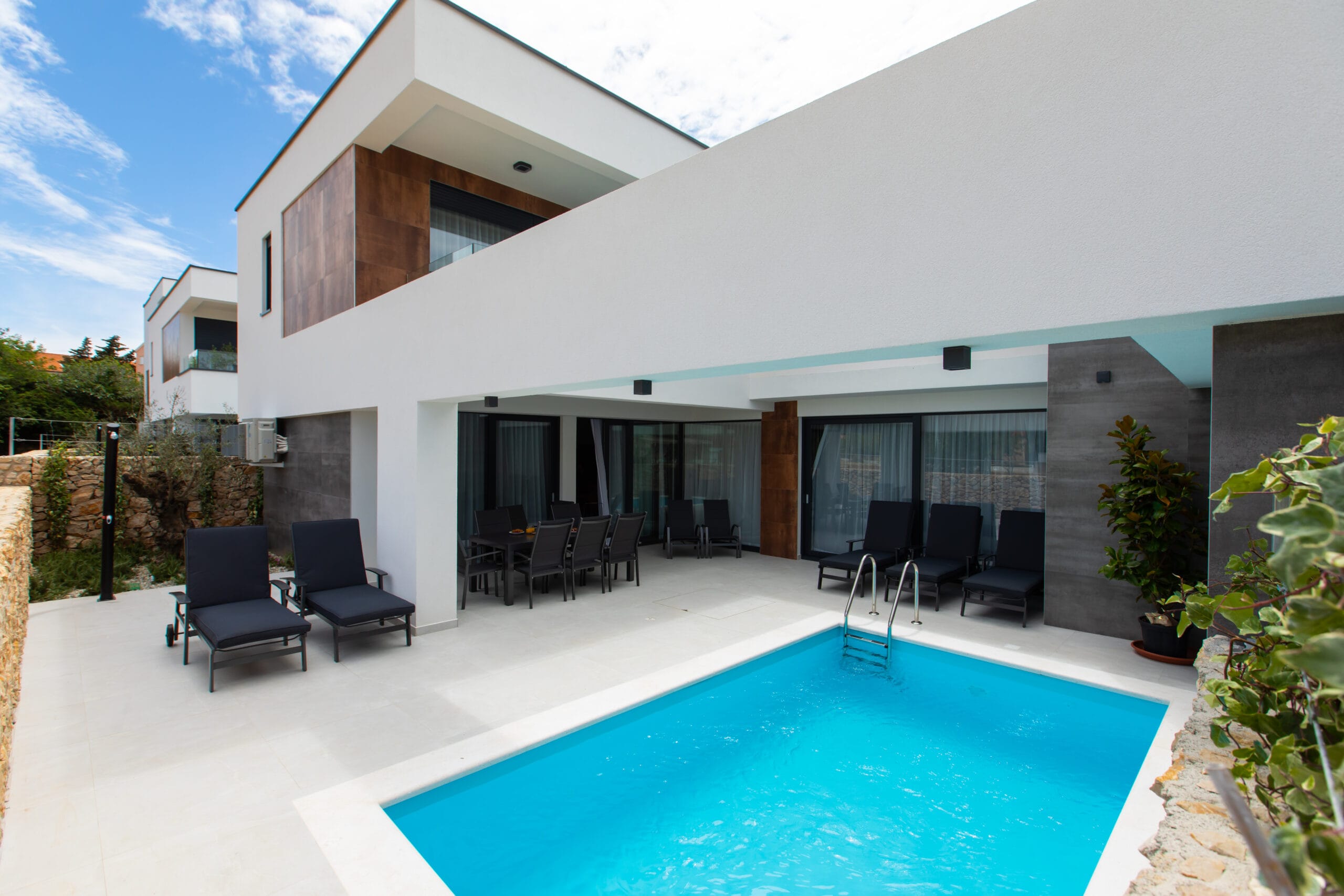 Villa Bay