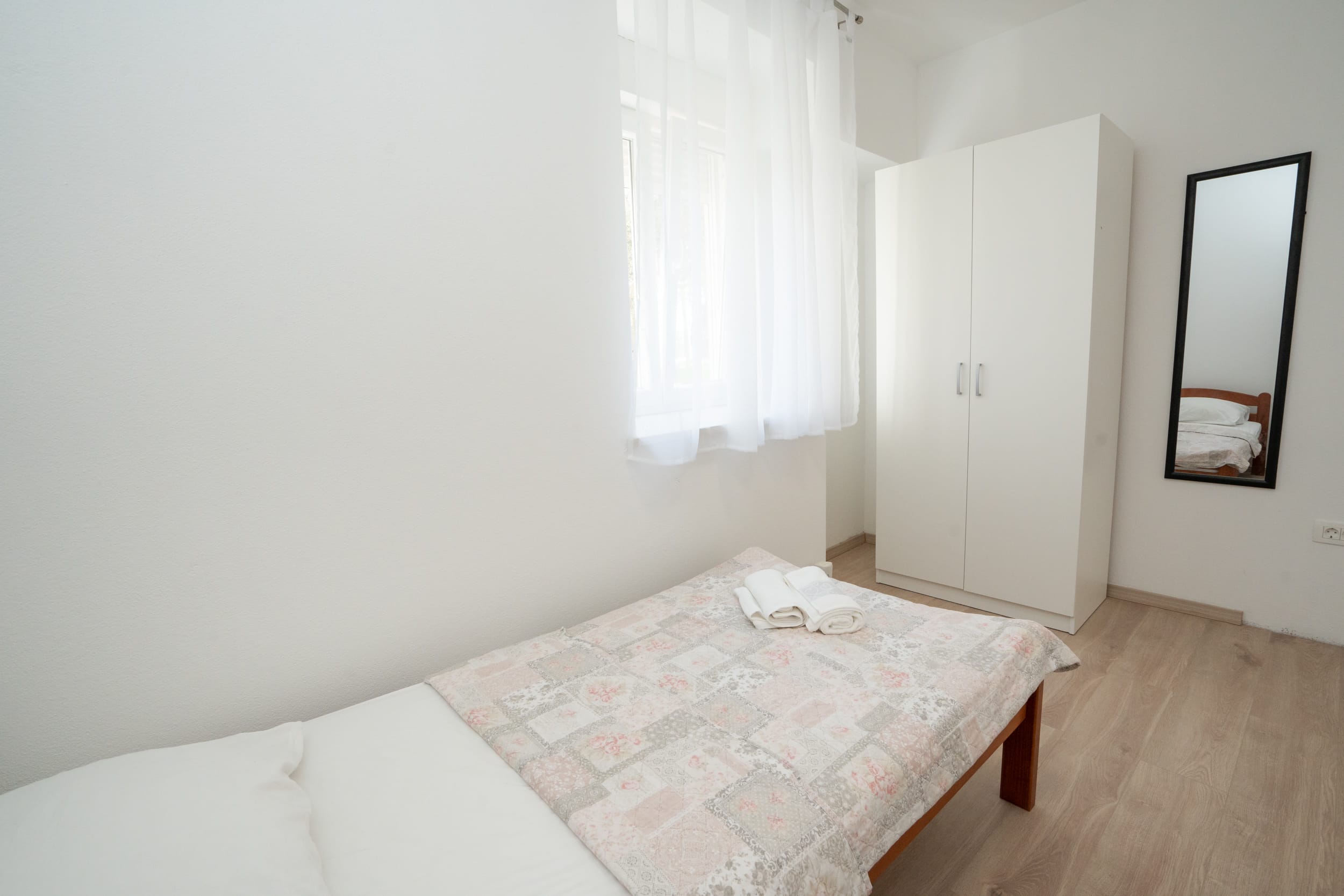 ROZA 1 | Two bedroom - Image 13