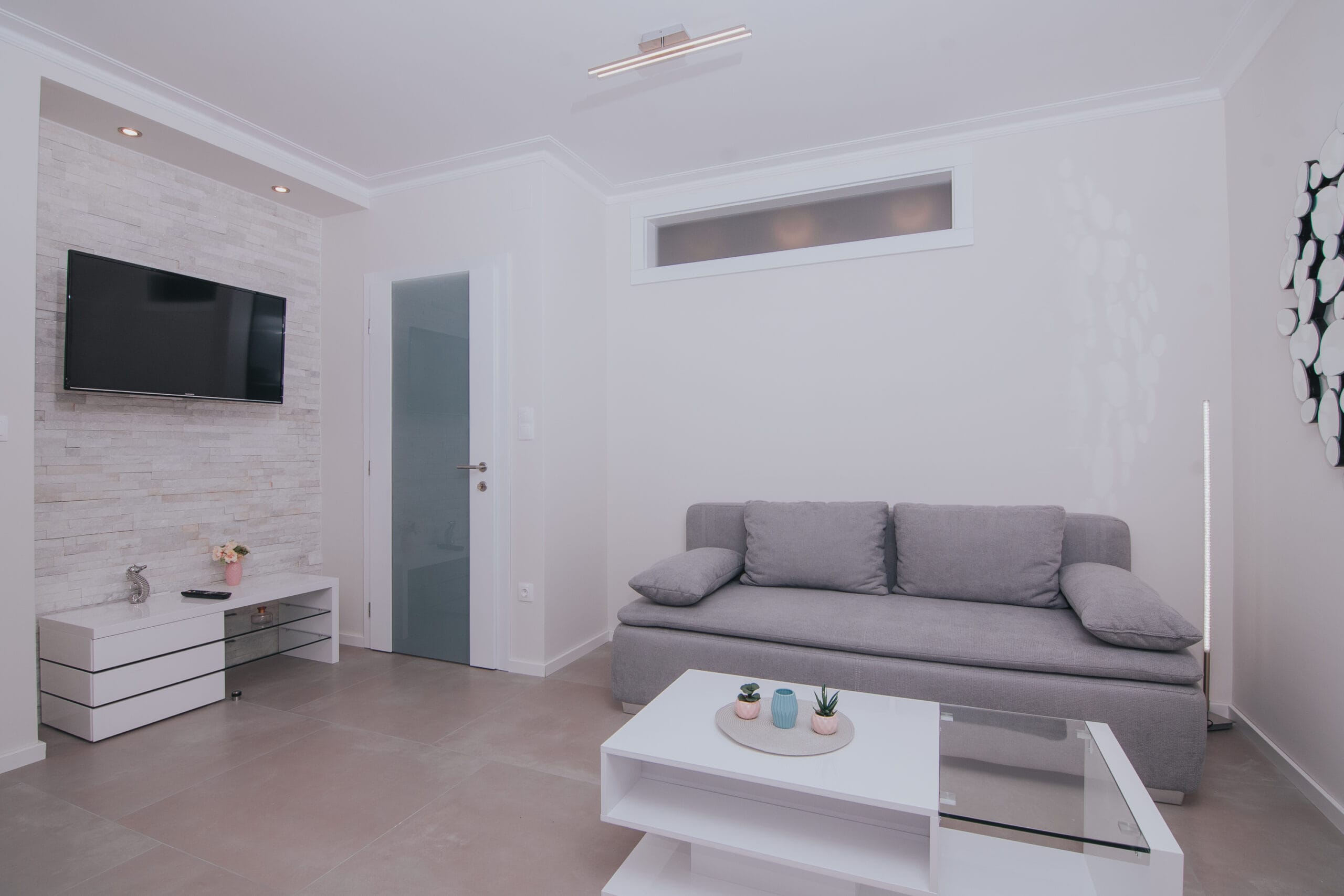 Relax | One-Bedroom Infinity II - Image 4