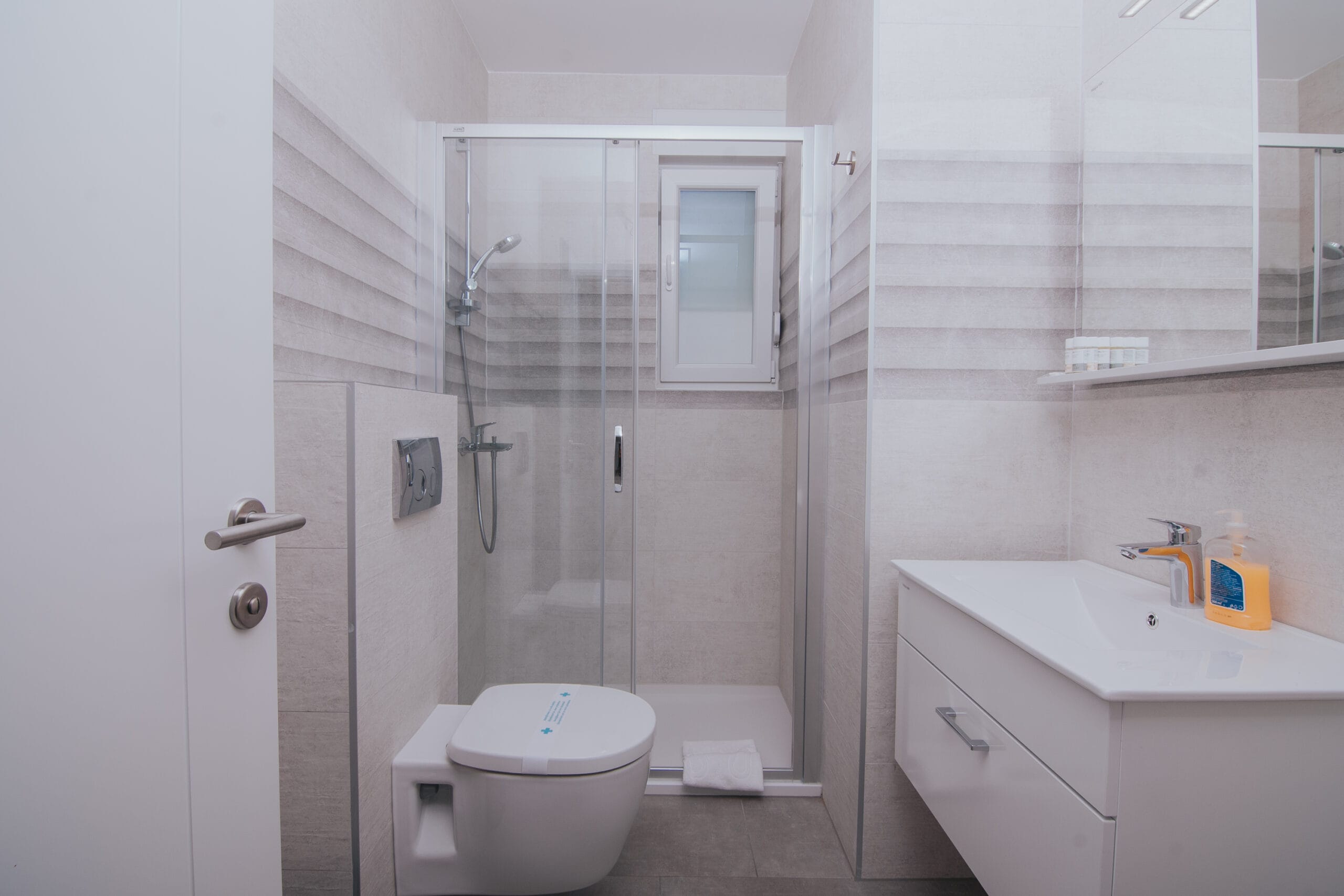 Relax | One-Bedroom Infinity II - Image 9